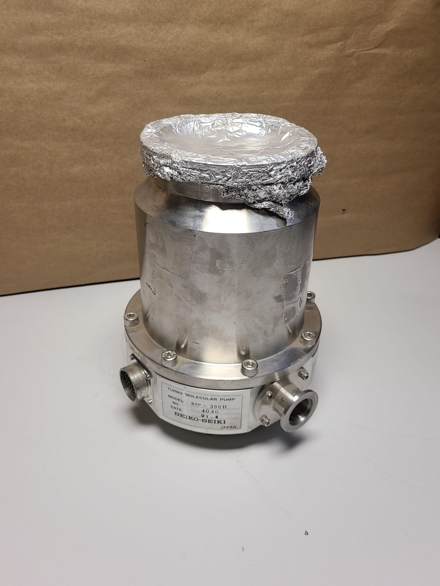 SEIKO SEIKI TURBO MOLECULAR VACUUM PUMP - Image 2 of 5