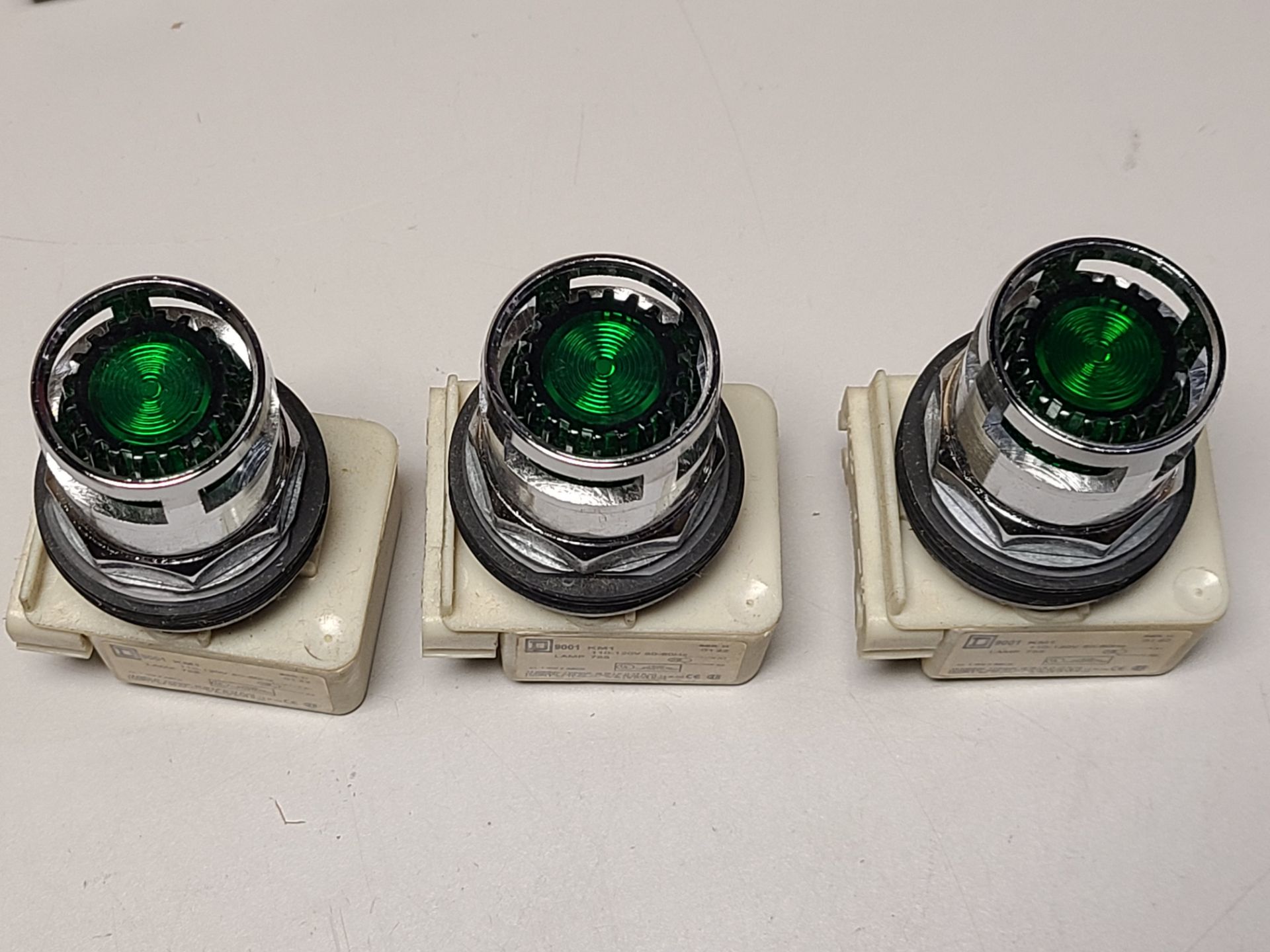 LOT OF NEW SQAURE D ILLUMINATED PUSHBUTTONS - Image 5 of 5