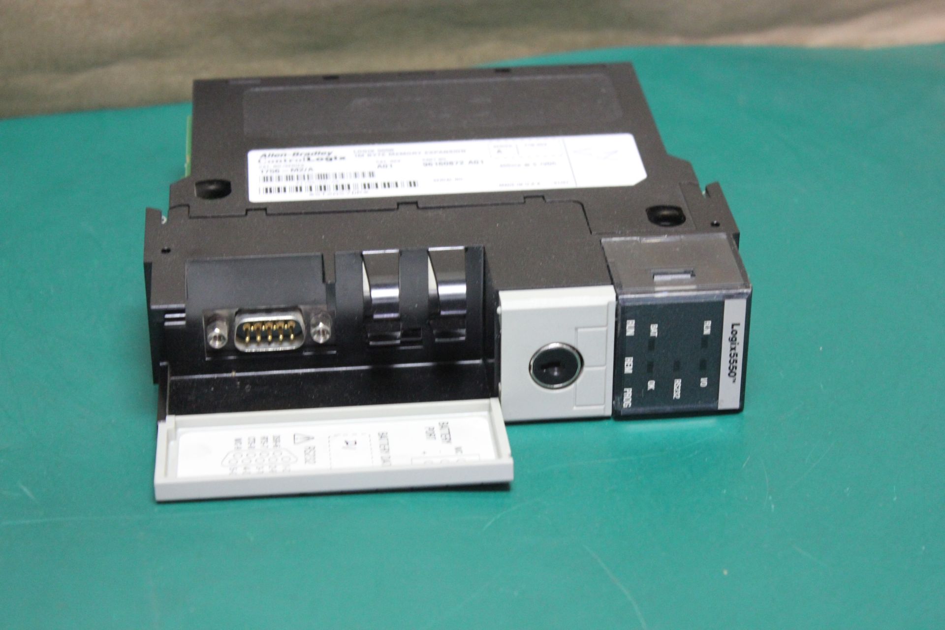 ALLEN BRADLEY LOGIX 5550 PLC PROCESSOR WITH MEMORY EXPANSION MODULE - Image 2 of 3