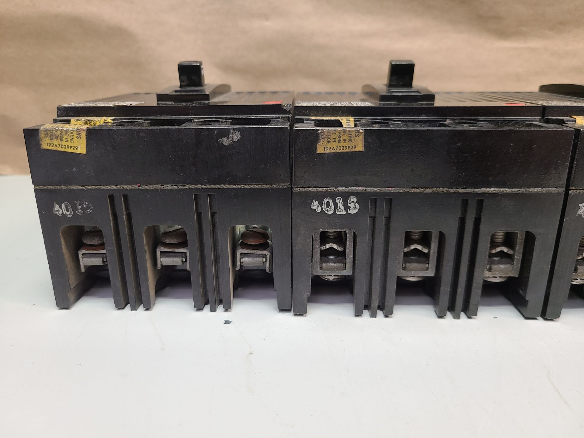 LOT OF GE INDUSTRIAL CIRCUIT BREAKERS - Image 4 of 7