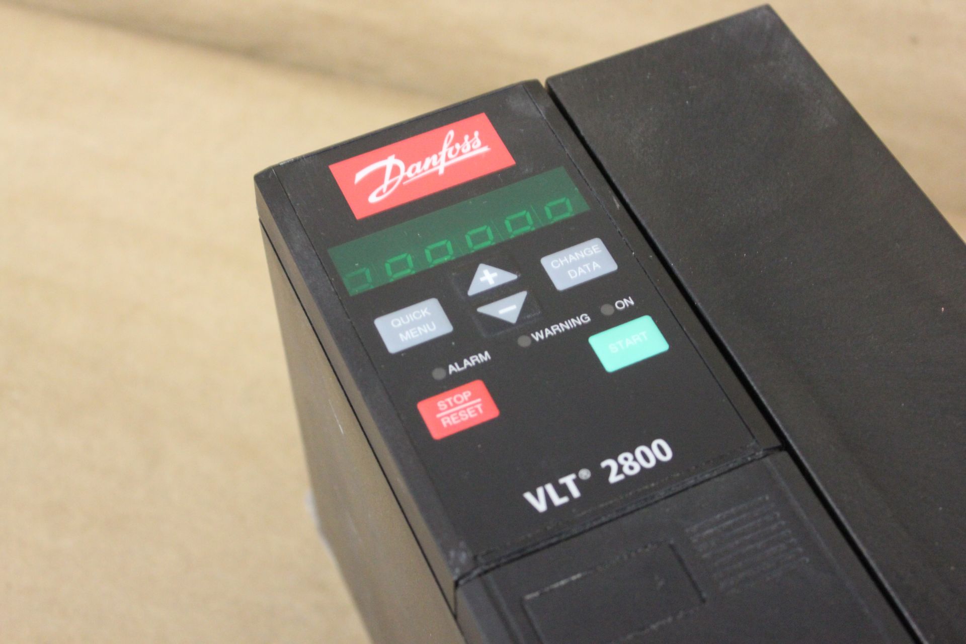 DANFOSS VLT 2800 10HP AC DRIVE - Image 2 of 5