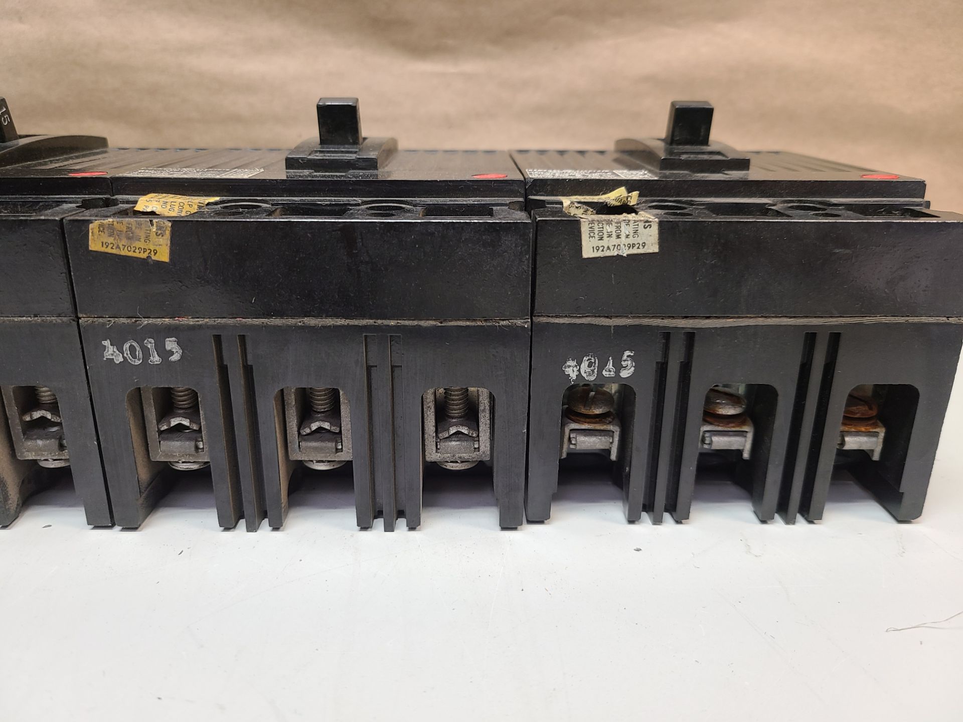 LOT OF GE INDUSTRIAL CIRCUIT BREAKERS - Image 5 of 7