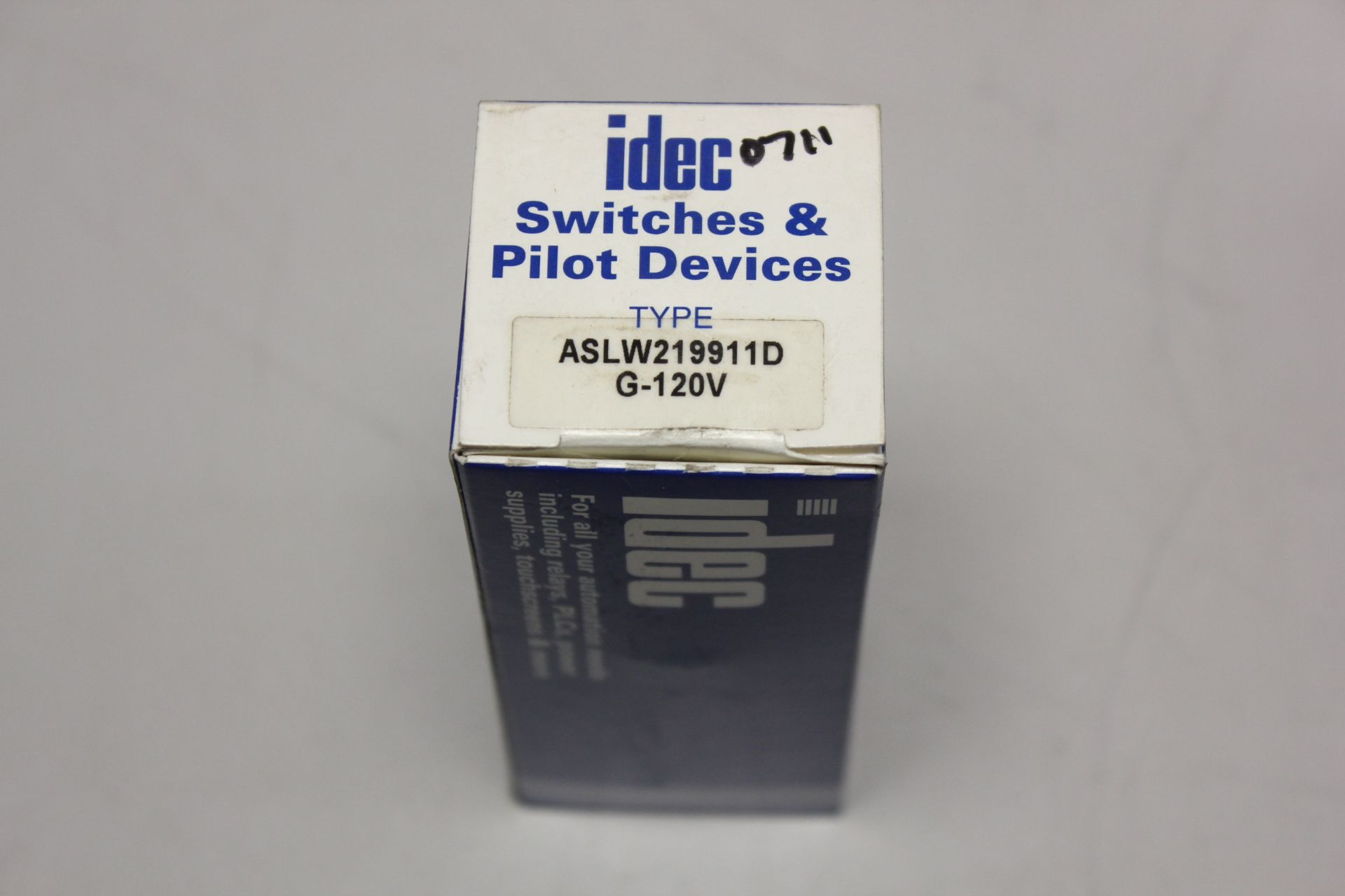 NEW IDEC ILLUMINATED SELECTOR SWITCH