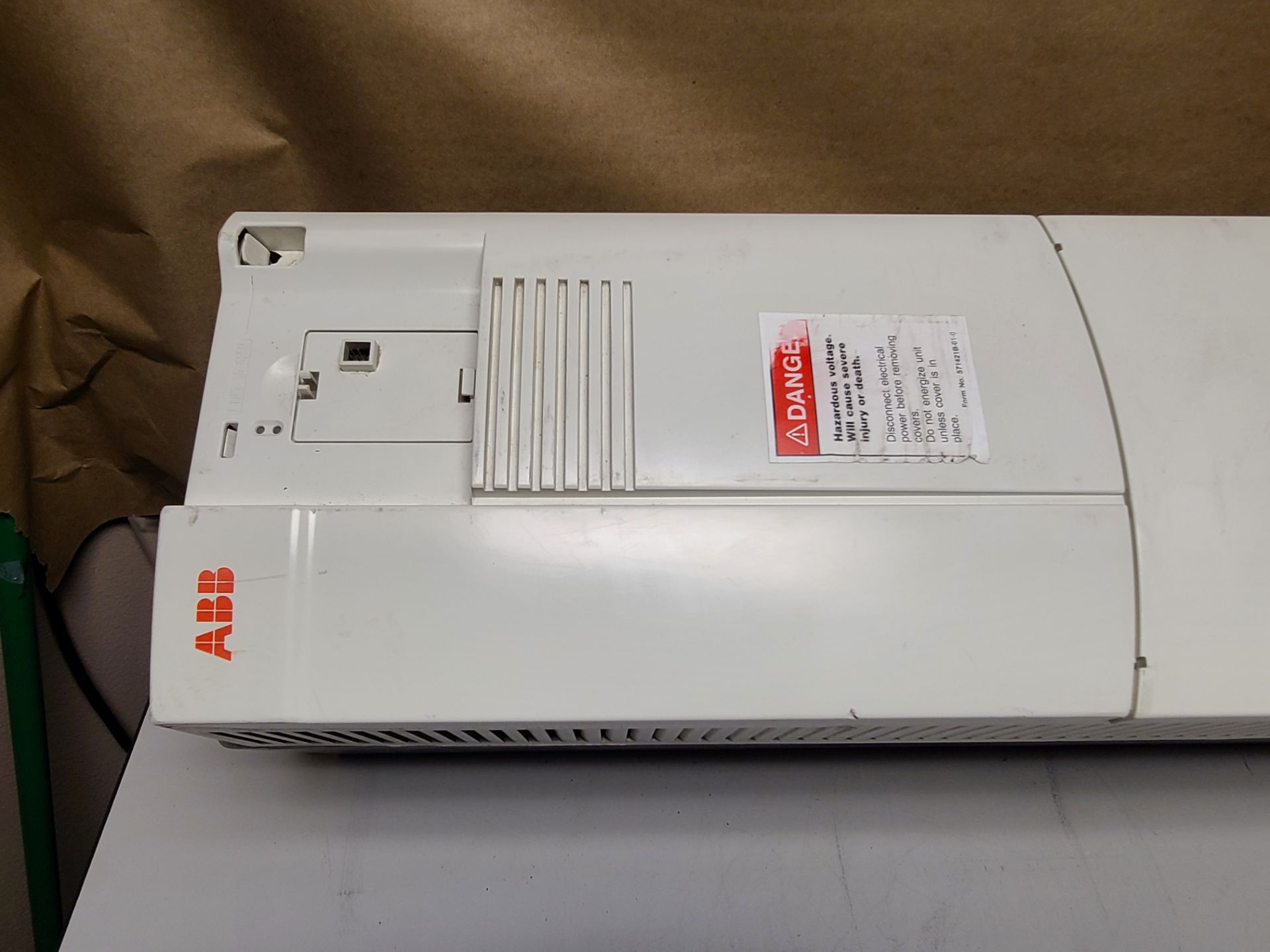 ABB 40HP AC DRIVE ACH401603032 - Image 3 of 8