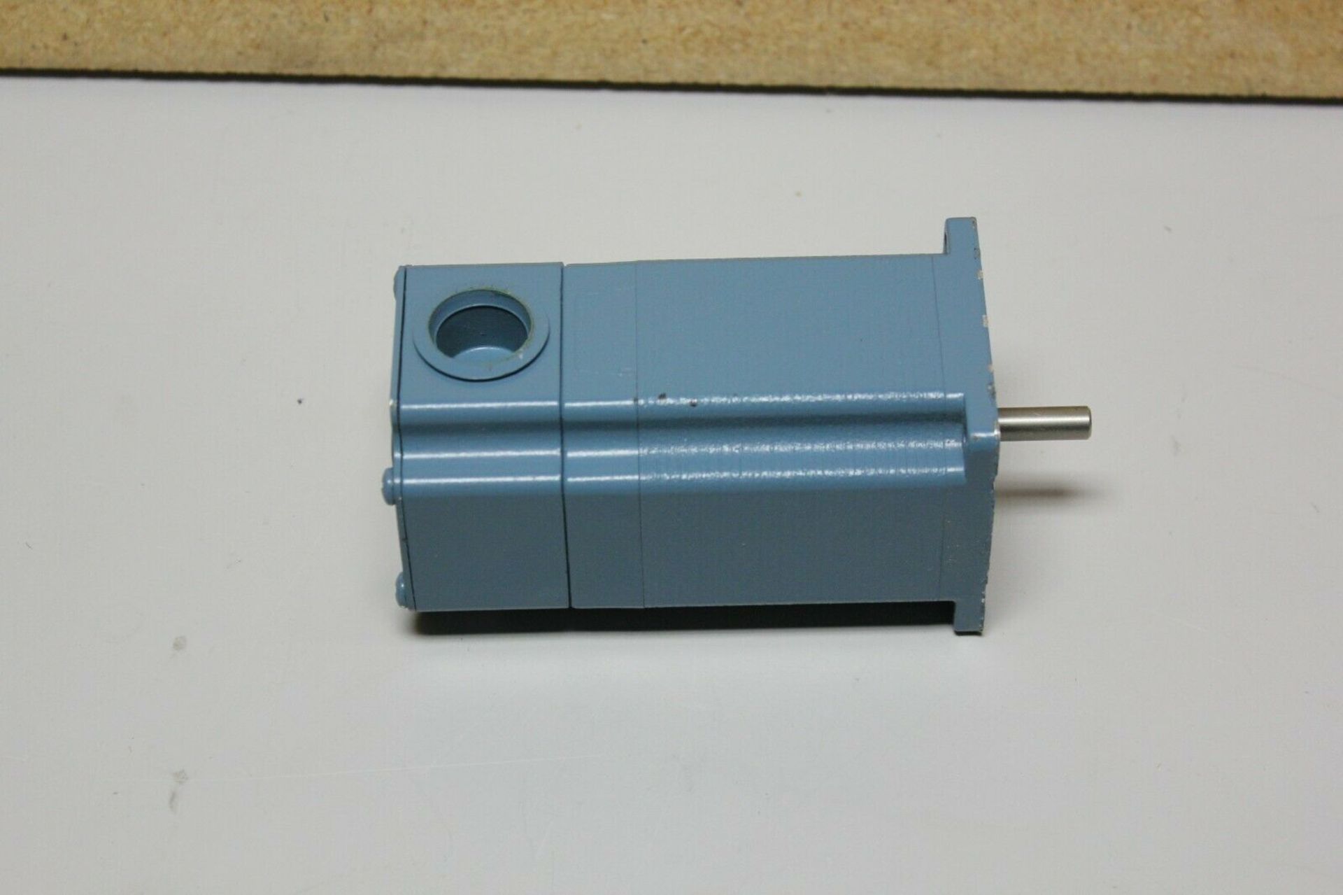 UNUSED SUPERIOR ELECTRIC SLO-SYN STEPPER MOTOR`