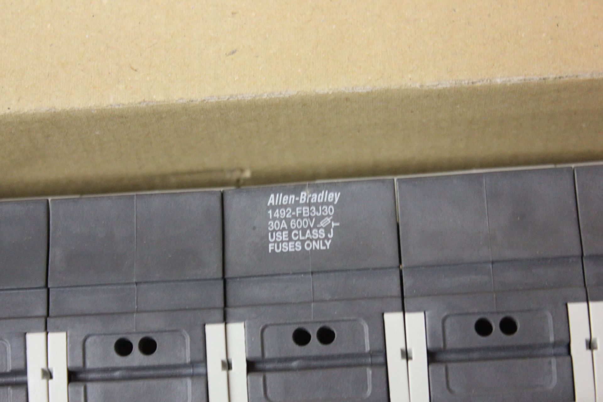 LOT OF NEW ALLEN BRADLEY FUSE HOLDERS - Image 4 of 4