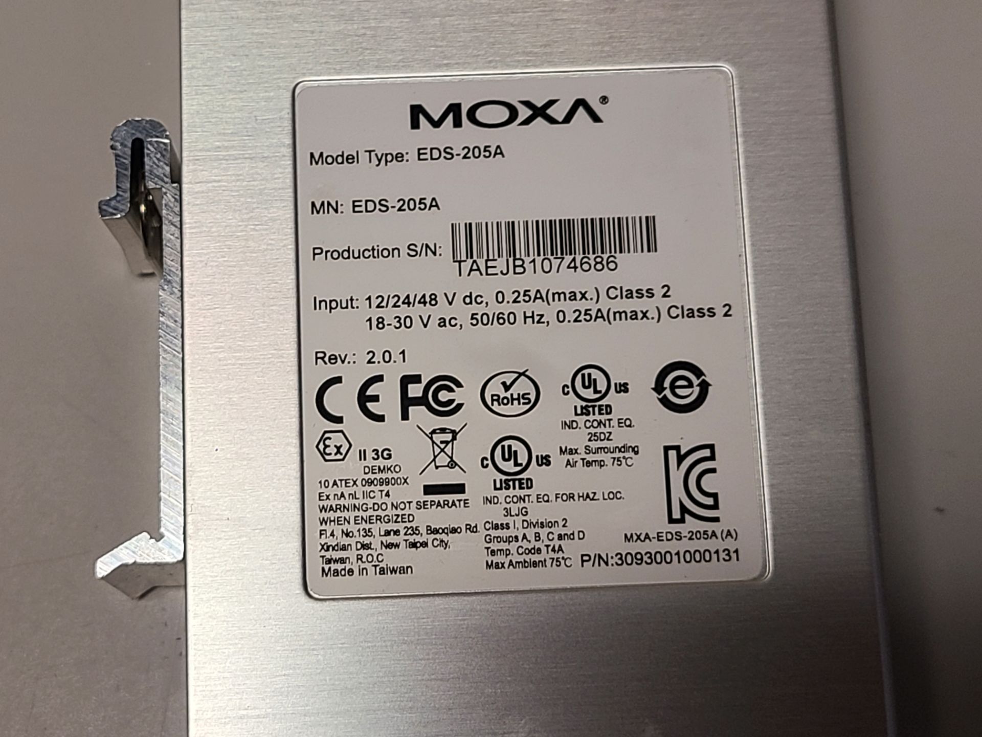 MOXA INDUSTRIAL ETHERNET SWITCH - Image 3 of 3