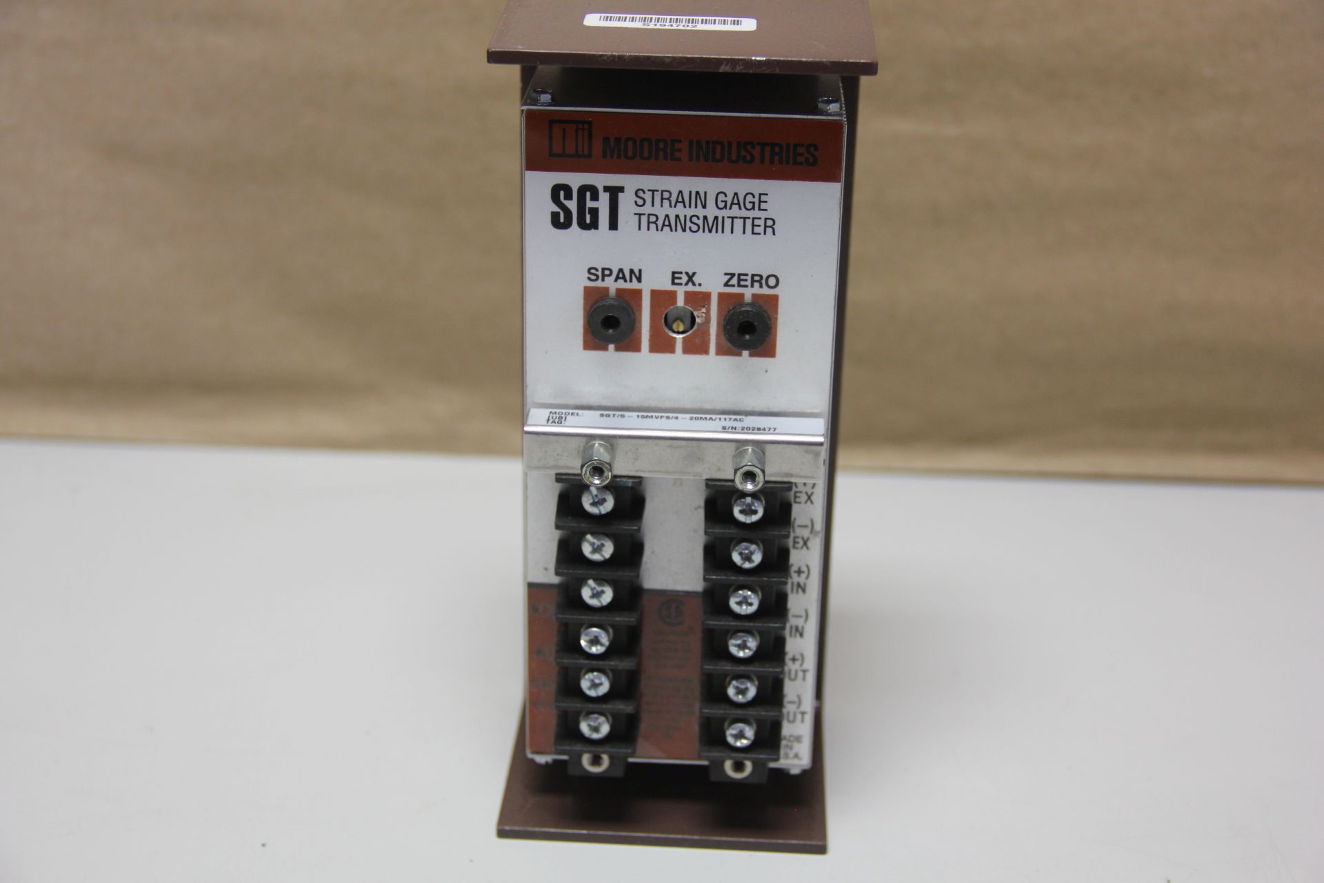 MOORE INDUSTRIES STRAIN GAGE TRANSMITTER