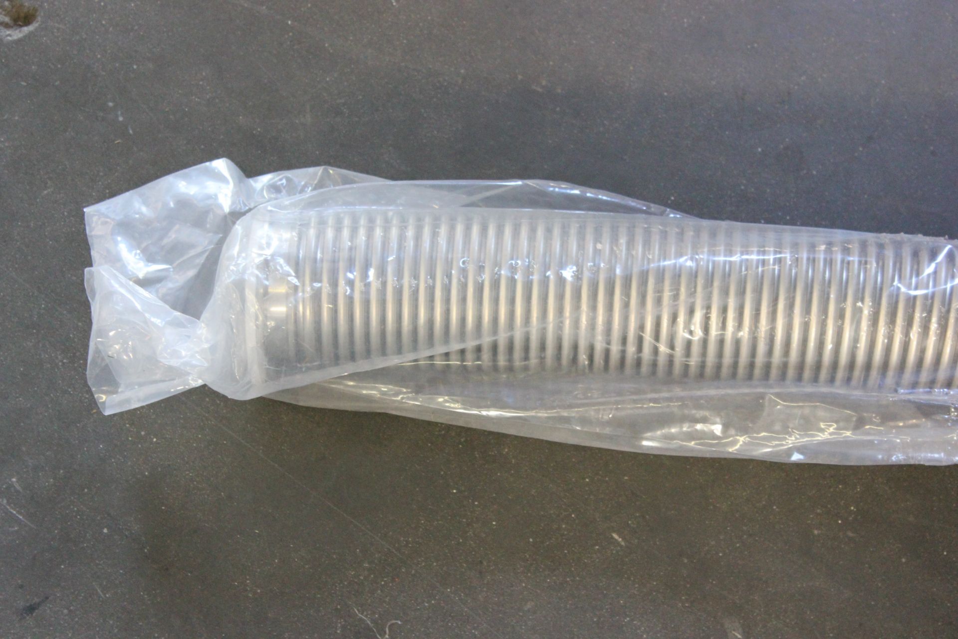 NEW MISUMI SS HIGH VACUUM FLEXIBLE BELLOWS HOSE TUBE - Image 5 of 11