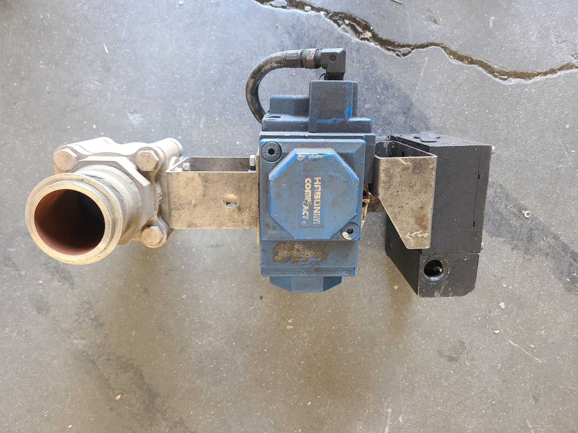 2" BALL VALVE WITH HABONIM ACTUATOR AND PMV CONTROLLER - Image 3 of 7