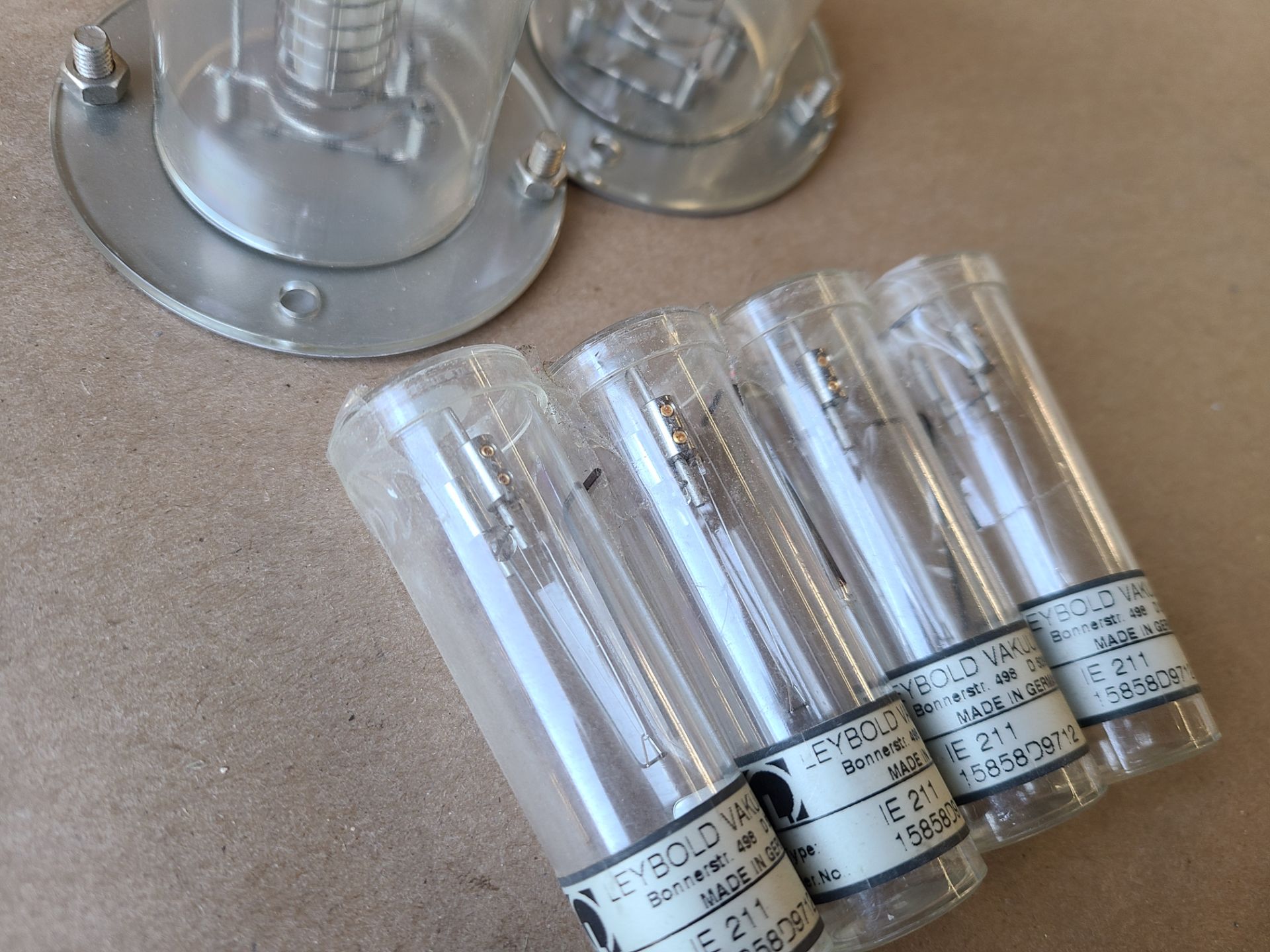 LOT OF NEW LEYBOLD ION GAUGE ELECTRODES & HOUSINGS - Image 5 of 7