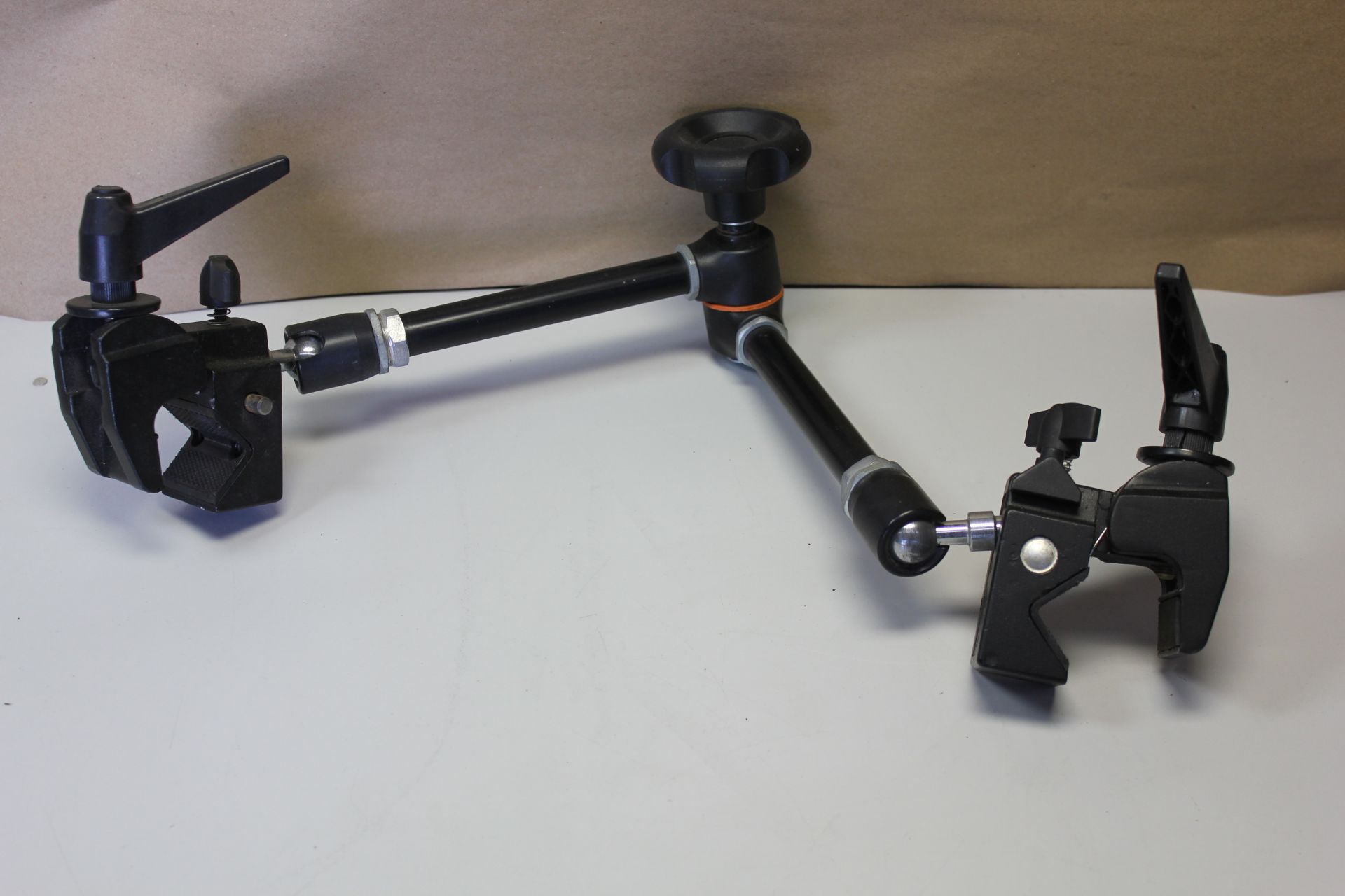 MANFROTTO VARIABLE FRICTION MAGIC ARM