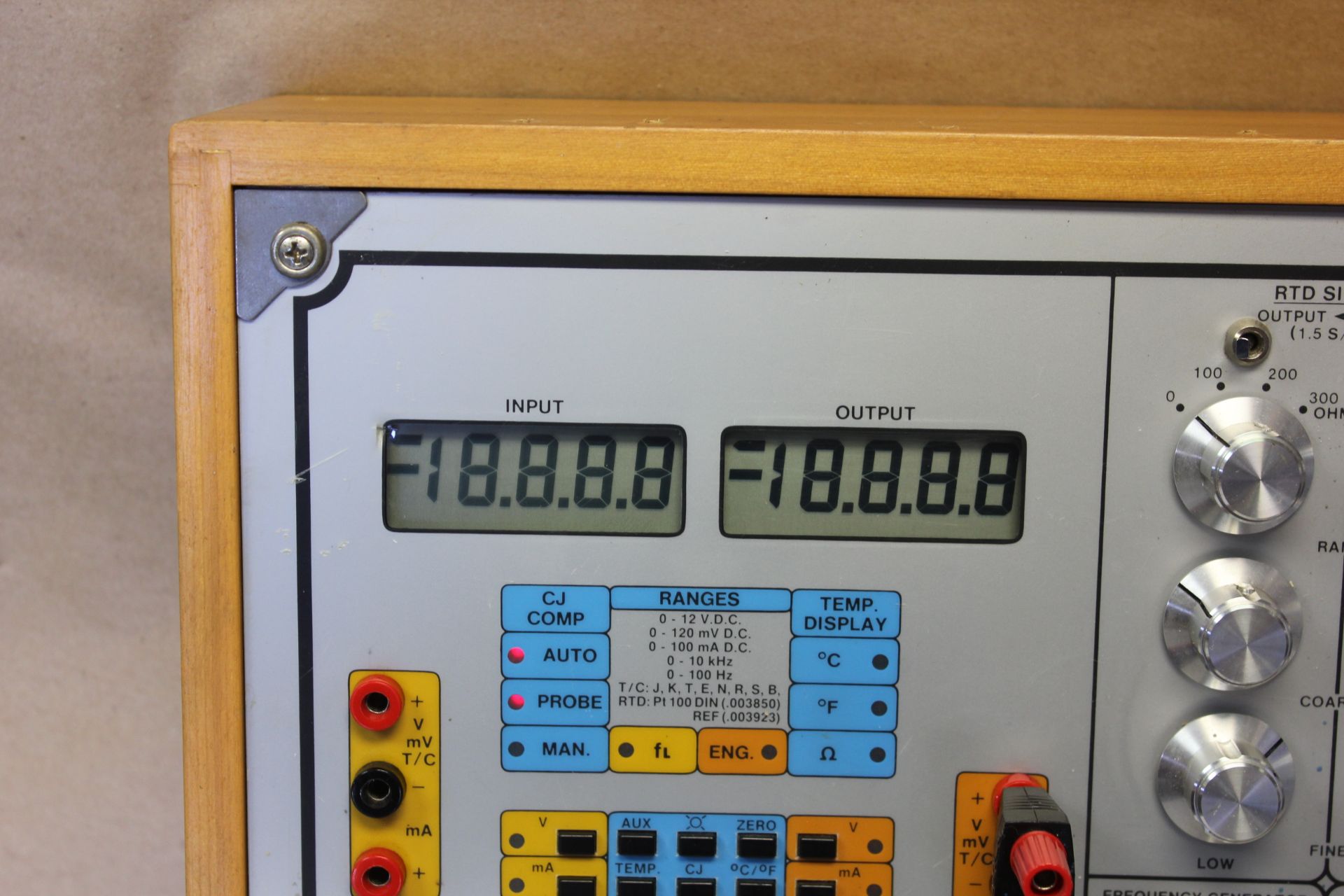 PROMAC THERMOCOUPLE/RTD CALIBRATOR - Image 8 of 11