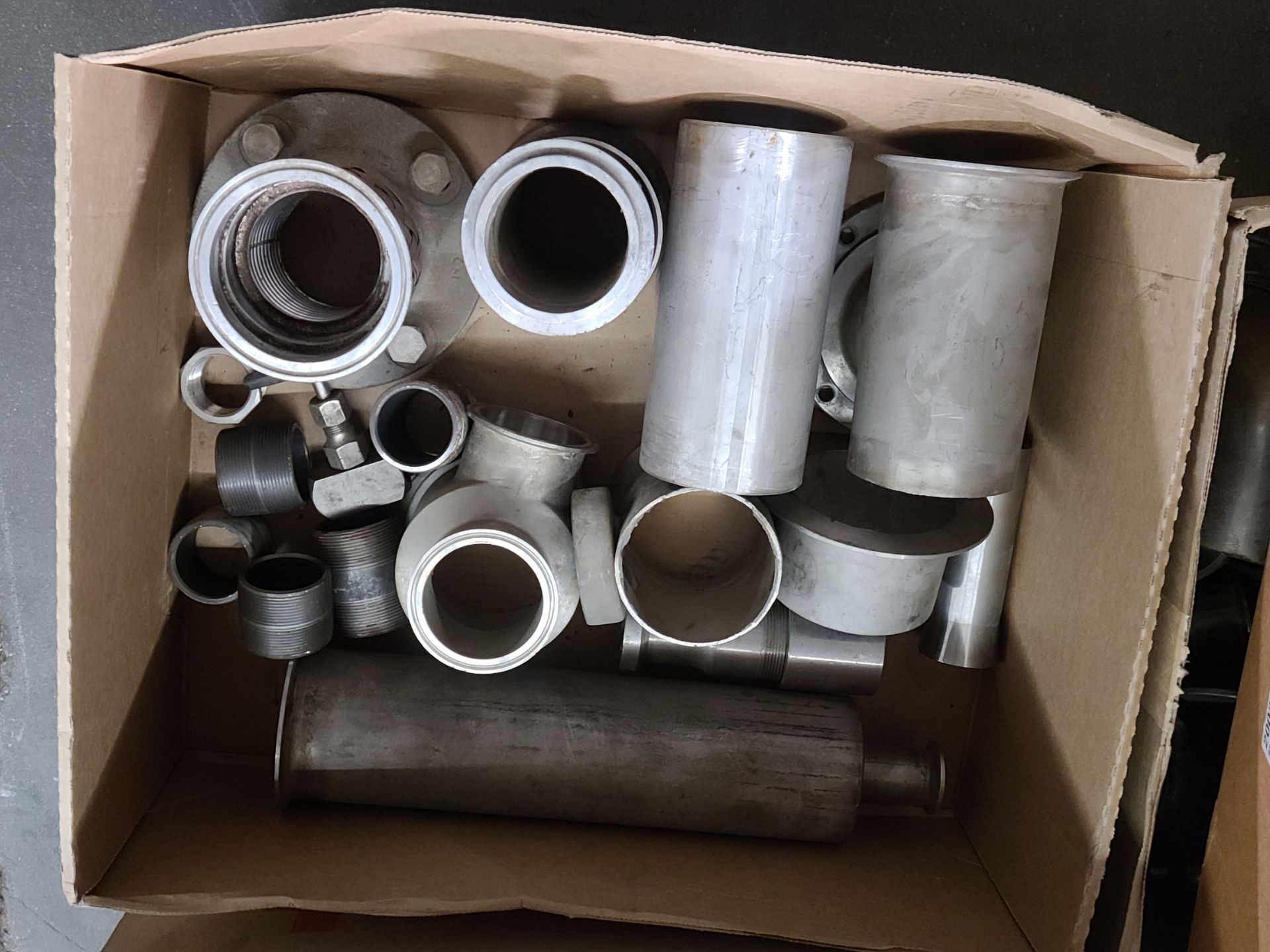 LOT OF LARGE SANITARY PROCESS FITTINGS