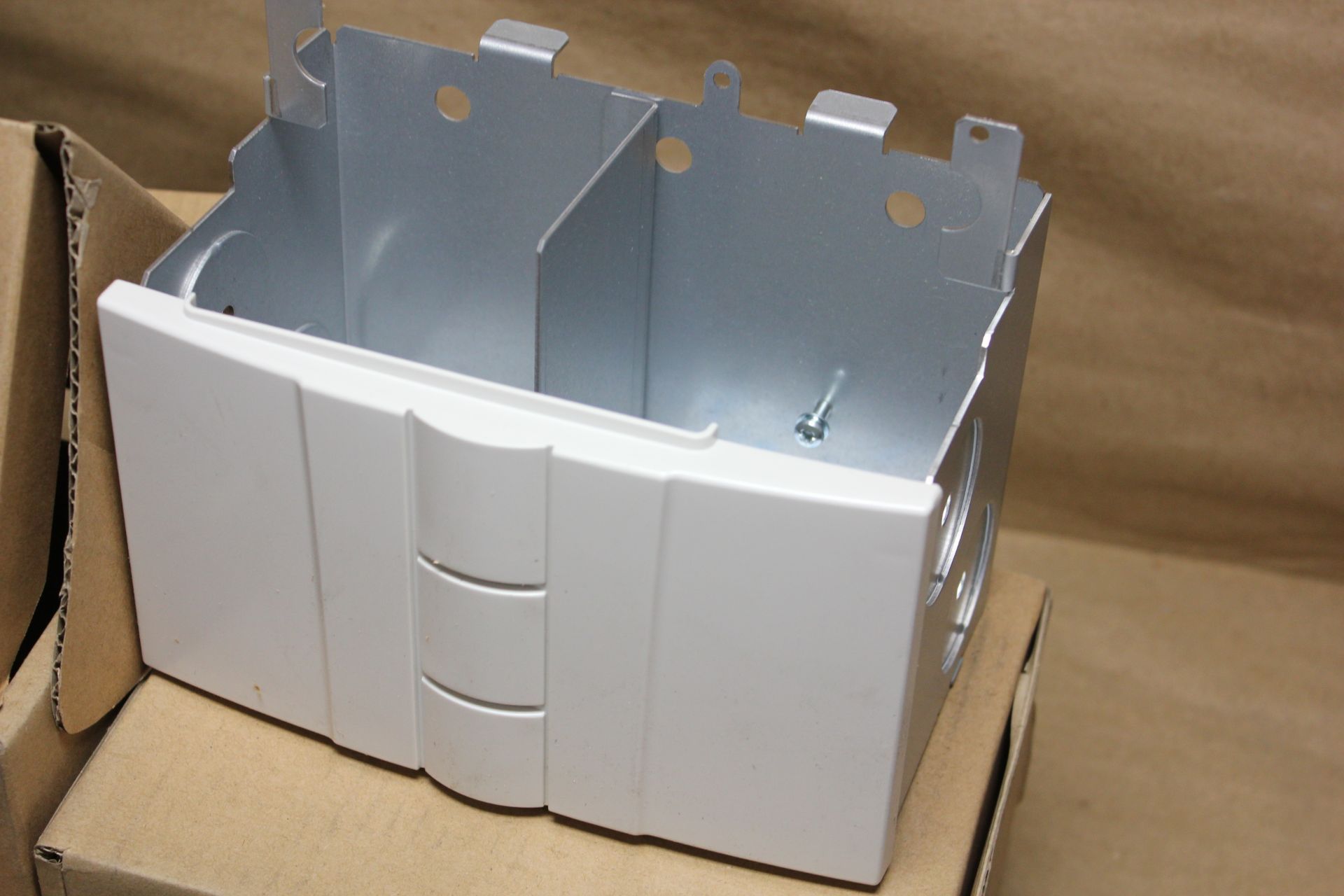 LOT OF 2 NEW ABB CONDUIT BOX FRAME KITS - Image 3 of 3