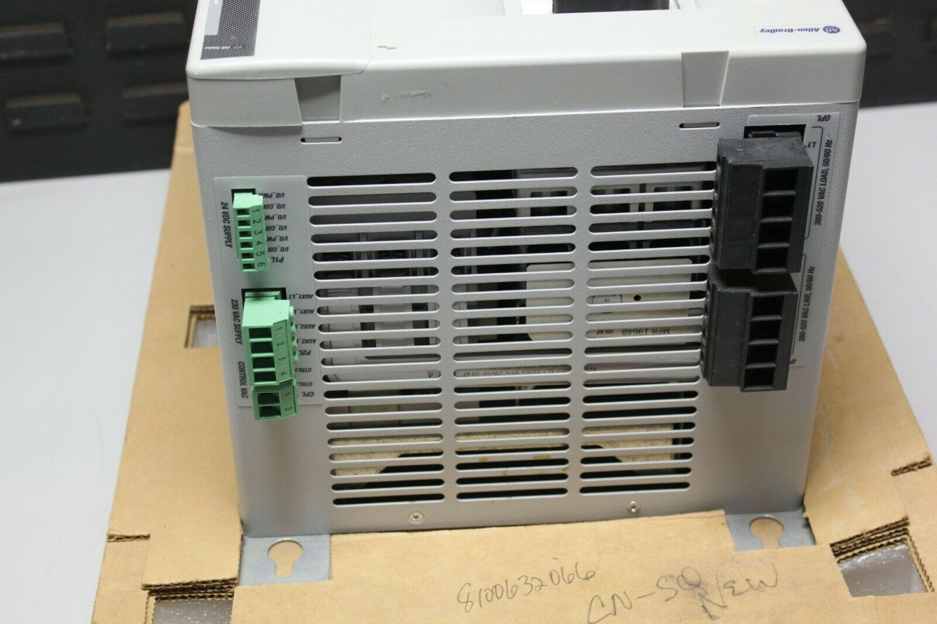 UNUSED ALLEN BRADLEY KINETIX 6000 460V LINE INTERFACE MODULE - Image 4 of 4