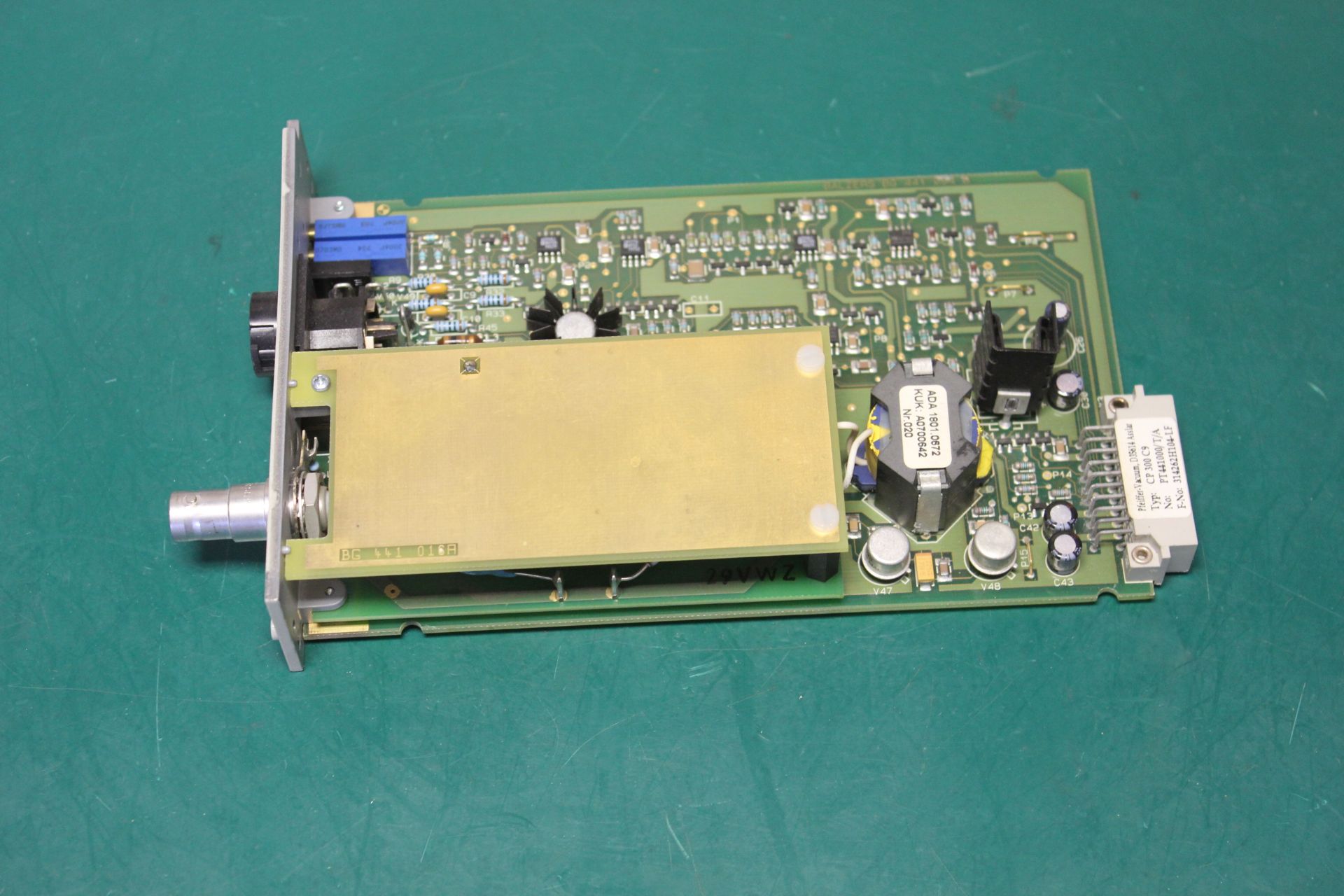 PFEIFFER VACUUM PIRANI/COLD CATHODE MEASUREMENT BOARD