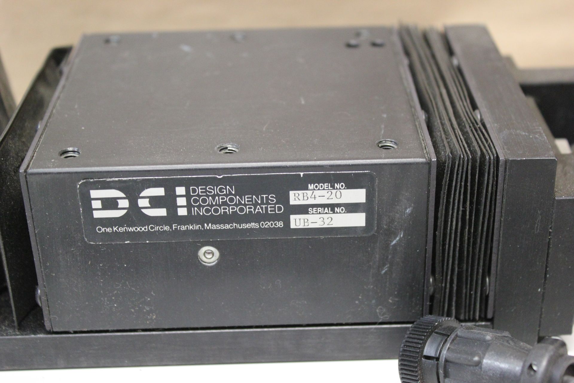 DCI PRECISION LINEAR STAGE WITH STEPPER MOTOR - Image 2 of 4