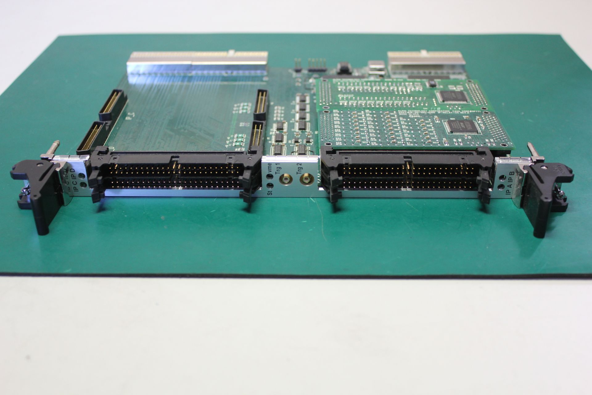 ALPHI CPCI-4SIP-PLX CARRIER W/2 INDUSTRIAL I/O PACK MODULES - Image 2 of 9