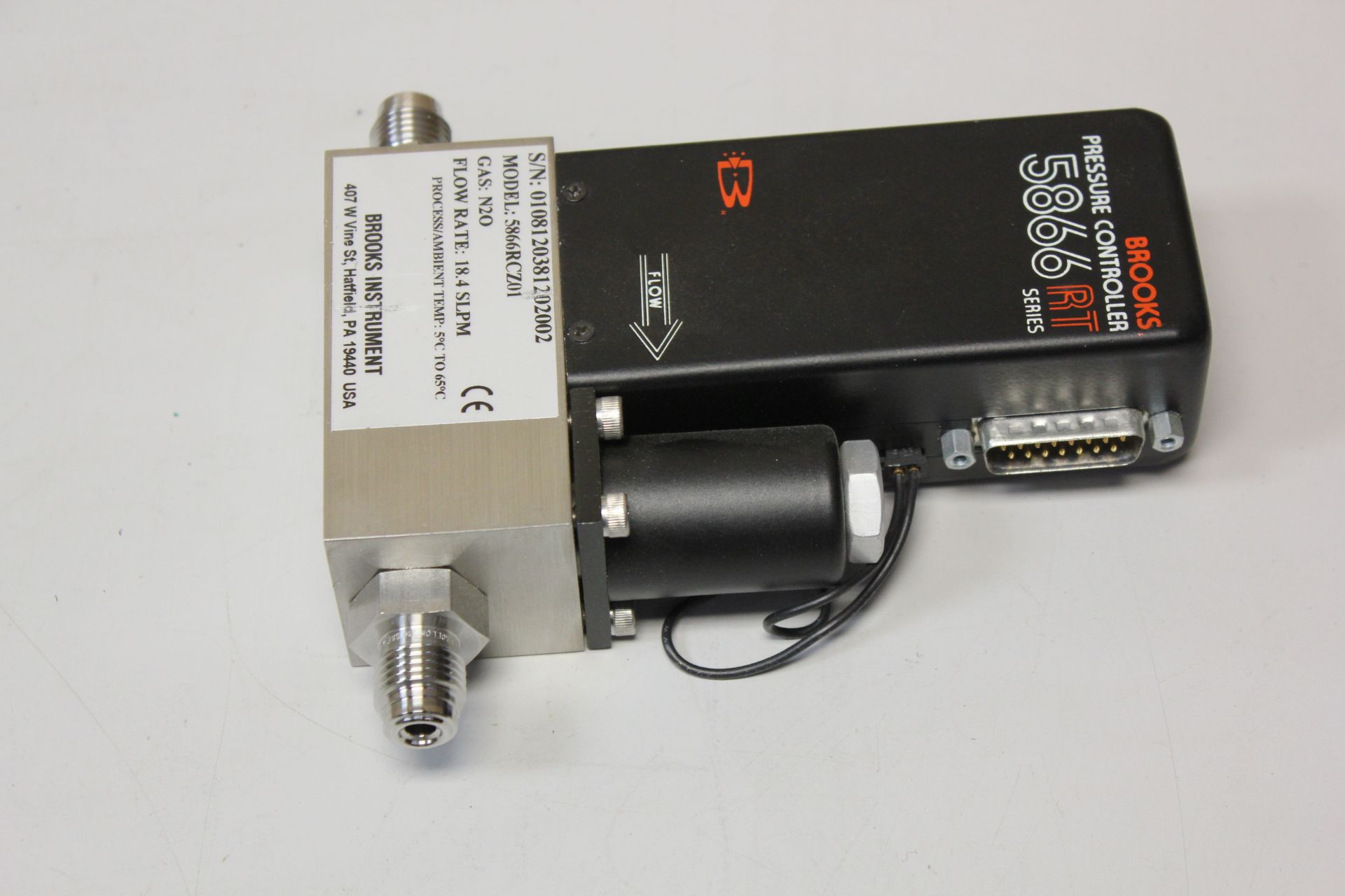 BROOKS 5866 RT PRESSURE CONTROLLER FLOW METER - Image 4 of 5