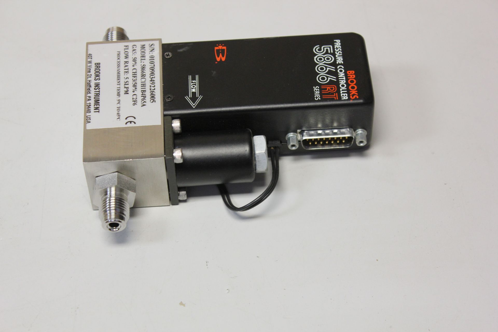 BROOKS 5866 RT PRESSURE CONTROLLER FLOW METER - Image 4 of 5