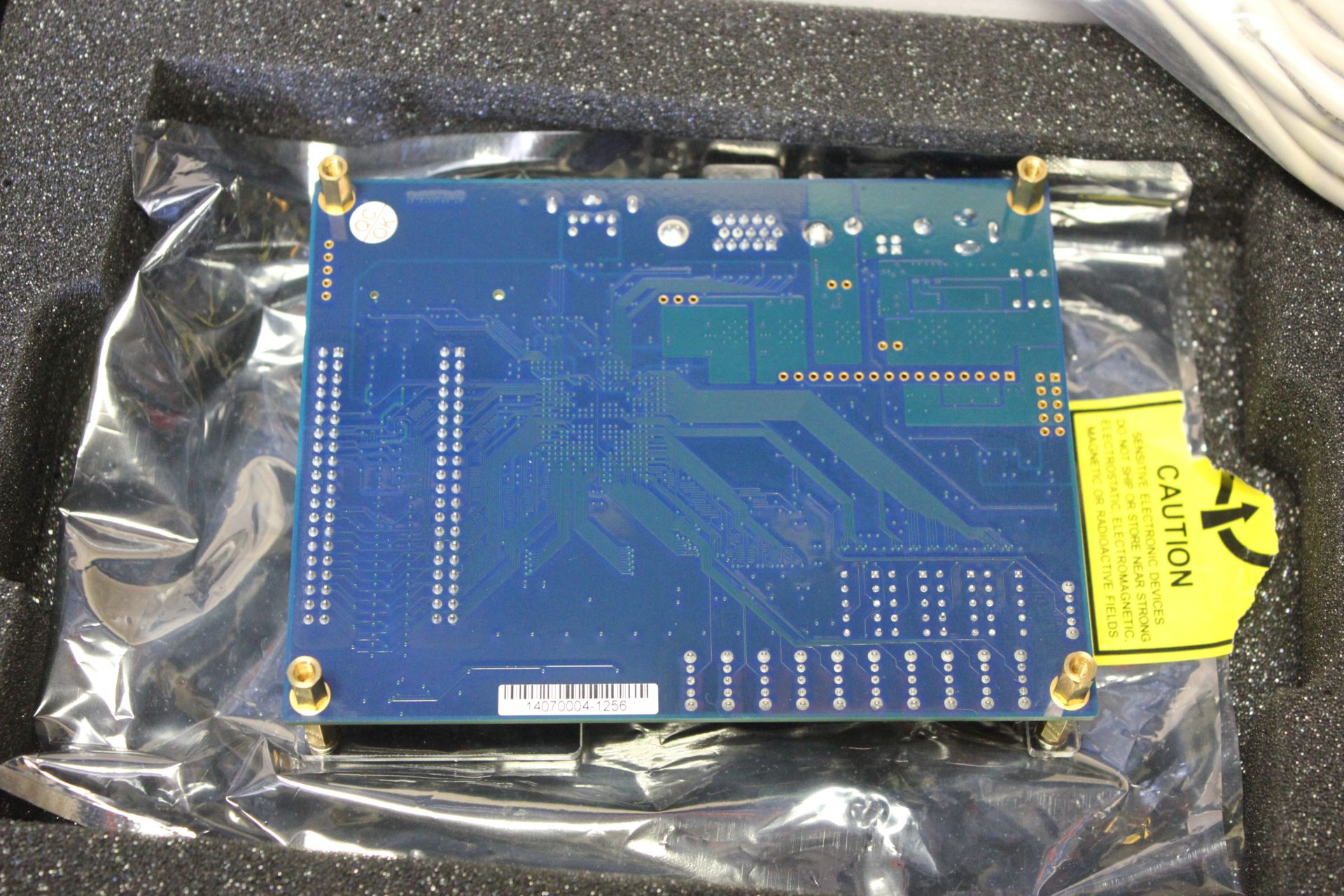 NEW TERASIC DE0 ALTERA FPGA DEVELOPMENT BOARD - Image 11 of 12