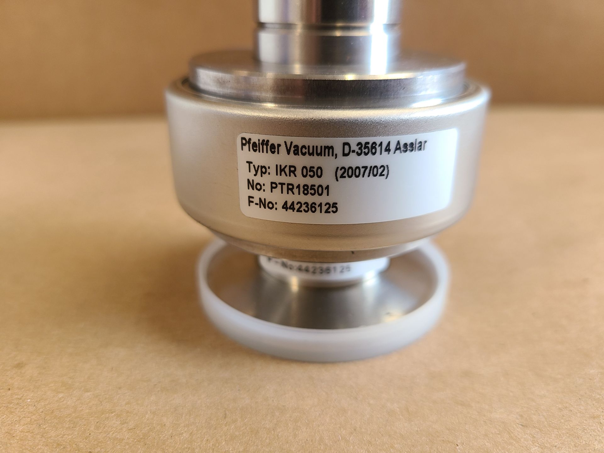 PFEIFFER VACUUM COLD CATHODE GAUGE - Image 6 of 9