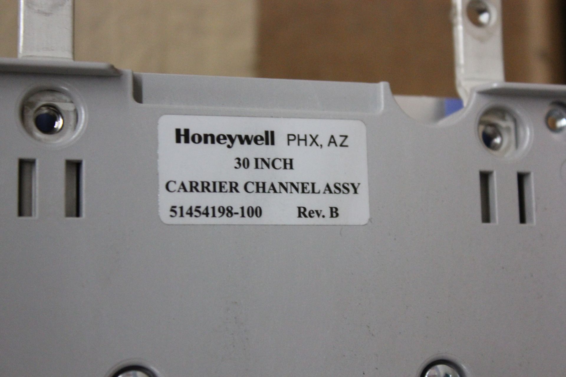 NEW HONEYWELL 30" CARRIER CHANNEL ASSY - Image 6 of 6