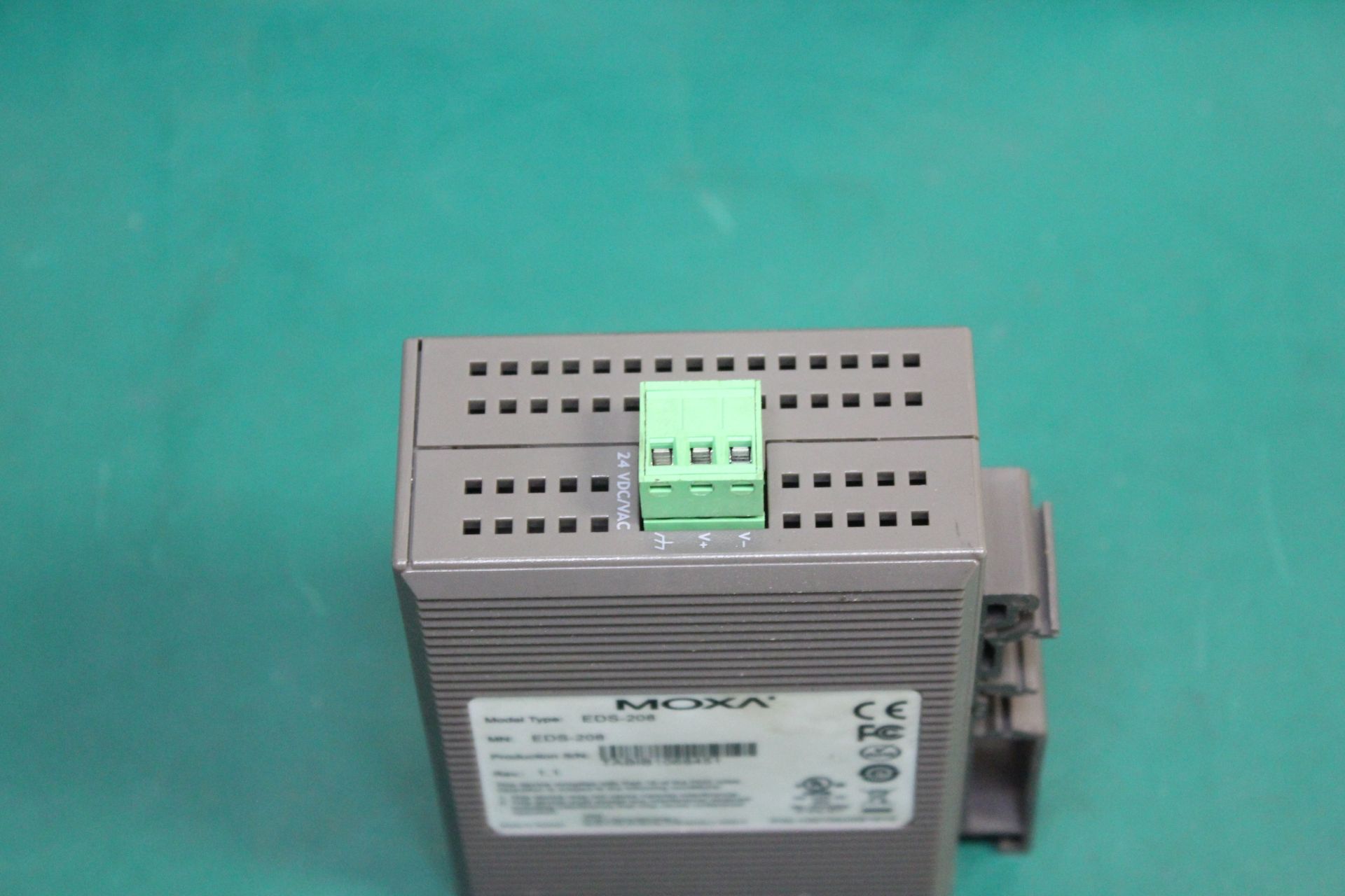 MOXA 8 PORT ETHERNET SWITCH - Image 3 of 3