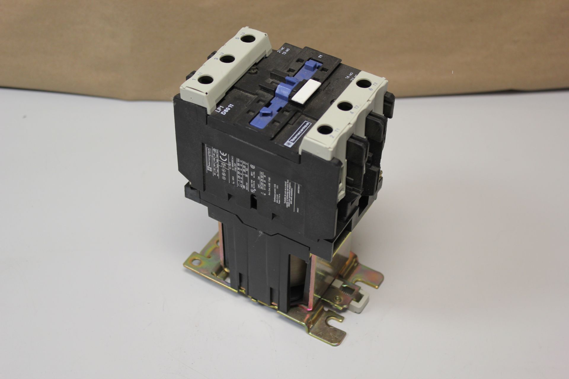 TELEMECANIQUE MOTOR CONTACTOR