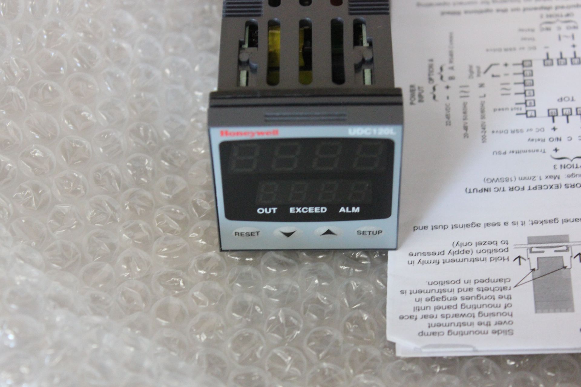 NEW HONEYWELL MICRO-PRO TEMPERATURE LIMIT CONTROLLER - Image 4 of 6