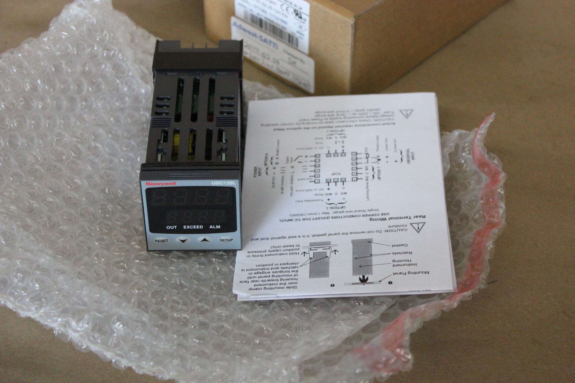 NEW HONEYWELL MICRO-PRO TEMPERATURE LIMIT CONTROLLER - Image 3 of 6