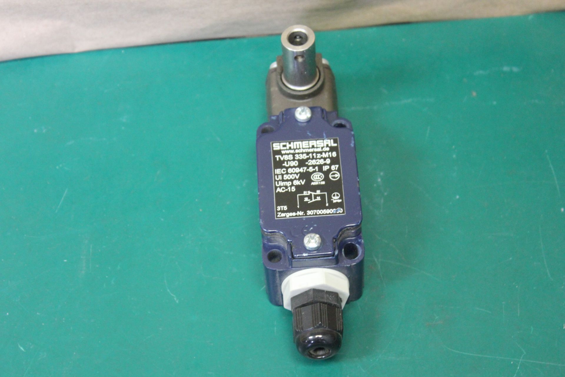 SCHMERSAL SAFETY LIMIT SWITCH