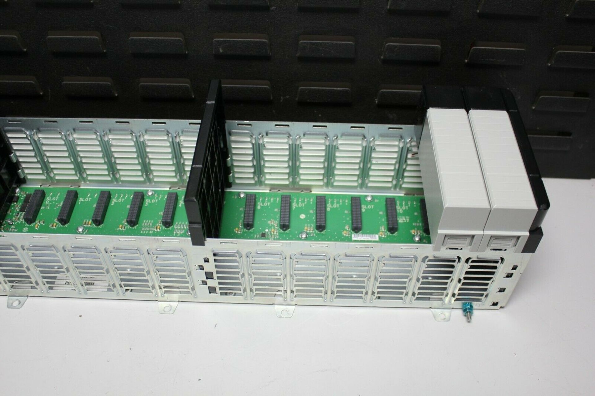 ALLEN BRADLEY CONTROLLOGIX 13 SLOT PLC CHASSIS & POWER SUPPLY - Image 3 of 6