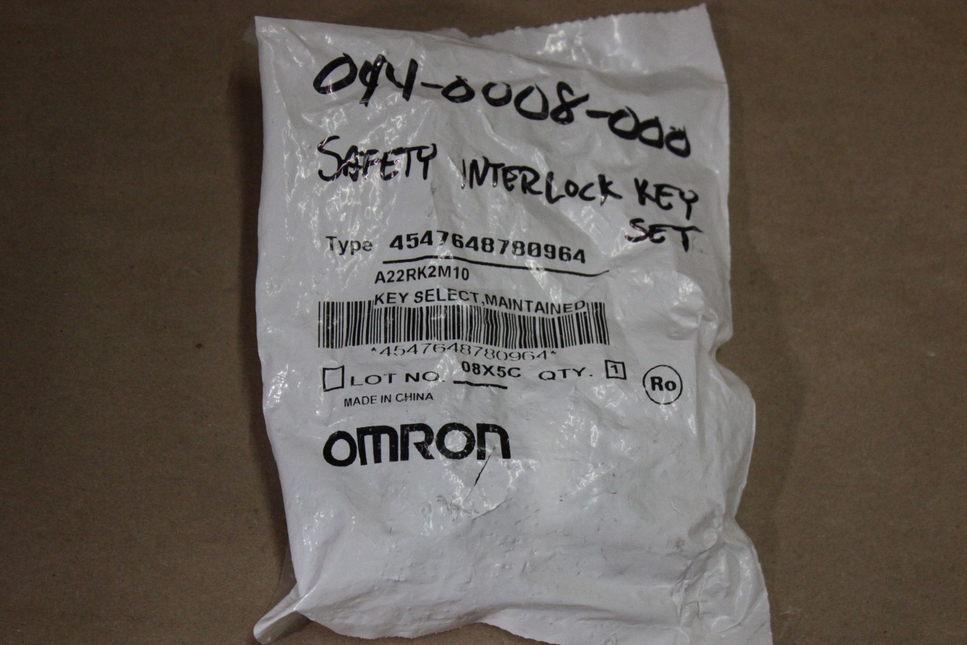 NEW OMRON 2 POSITION KEYLOCK SWITCH