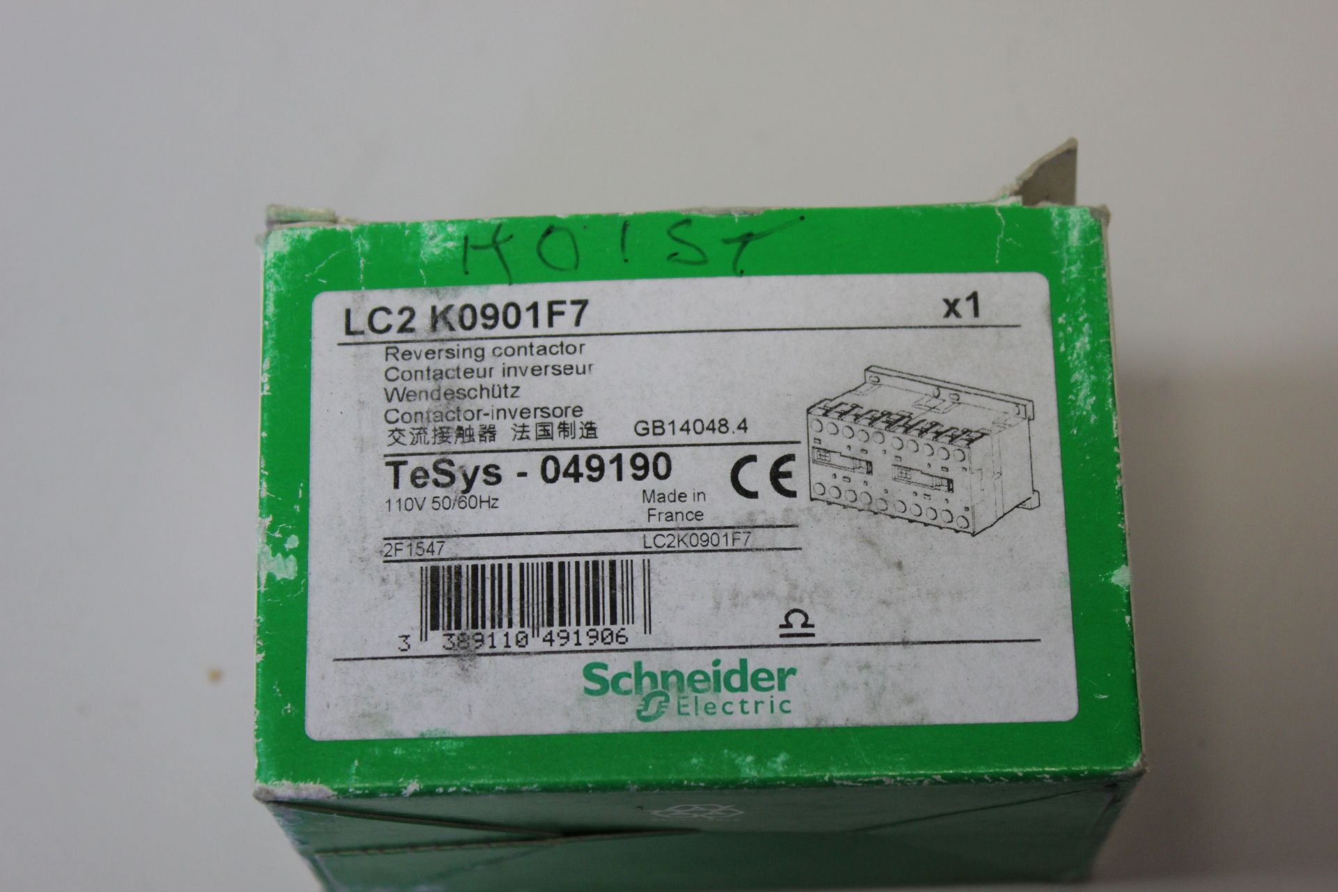 NEW SCHNEIDER ELECTRIC REVERSING CONTACTOR - Image 2 of 3