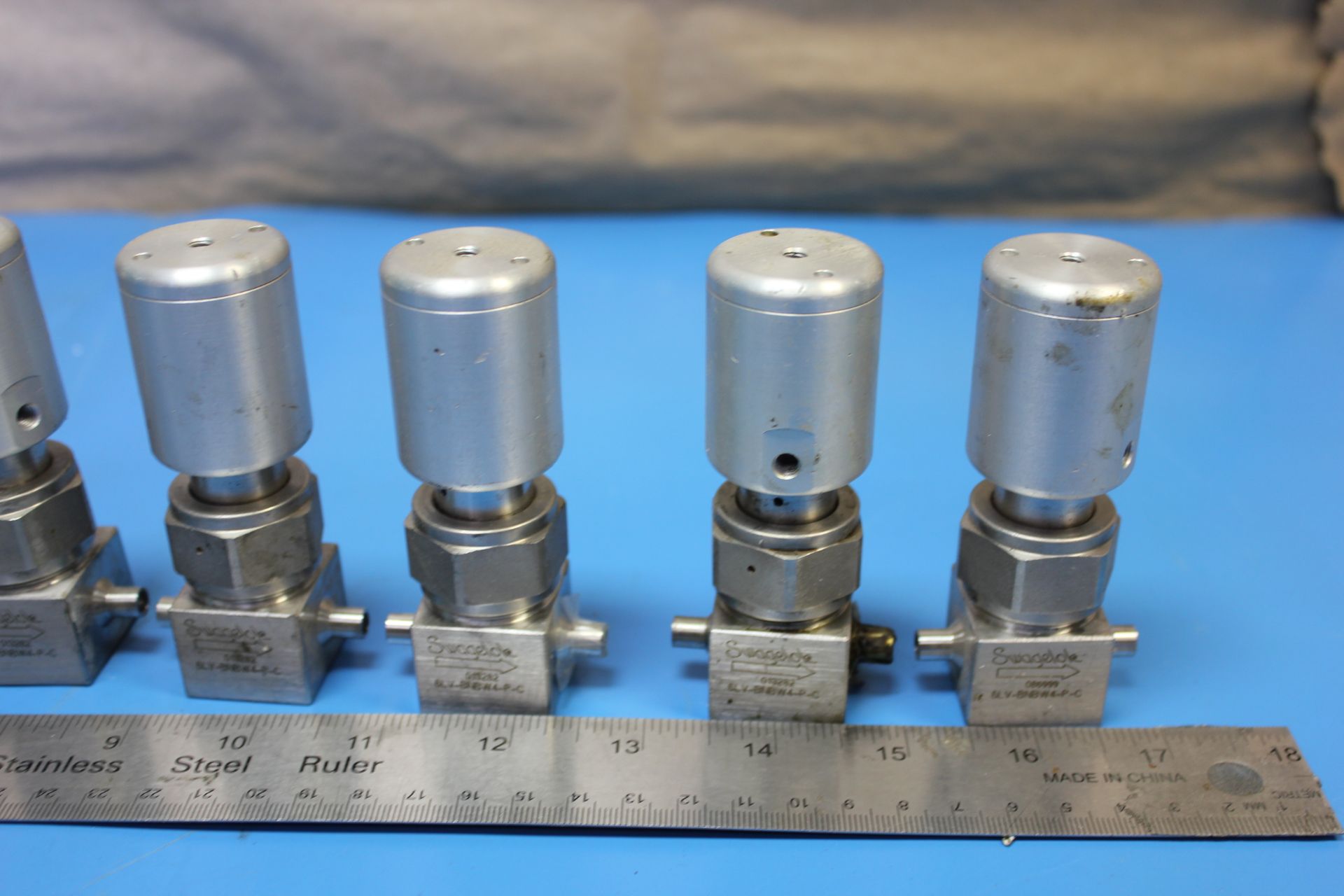 LOT OF 9 SWAGELOK VALVES 6LV-BNBW4-P-C - Image 5 of 5