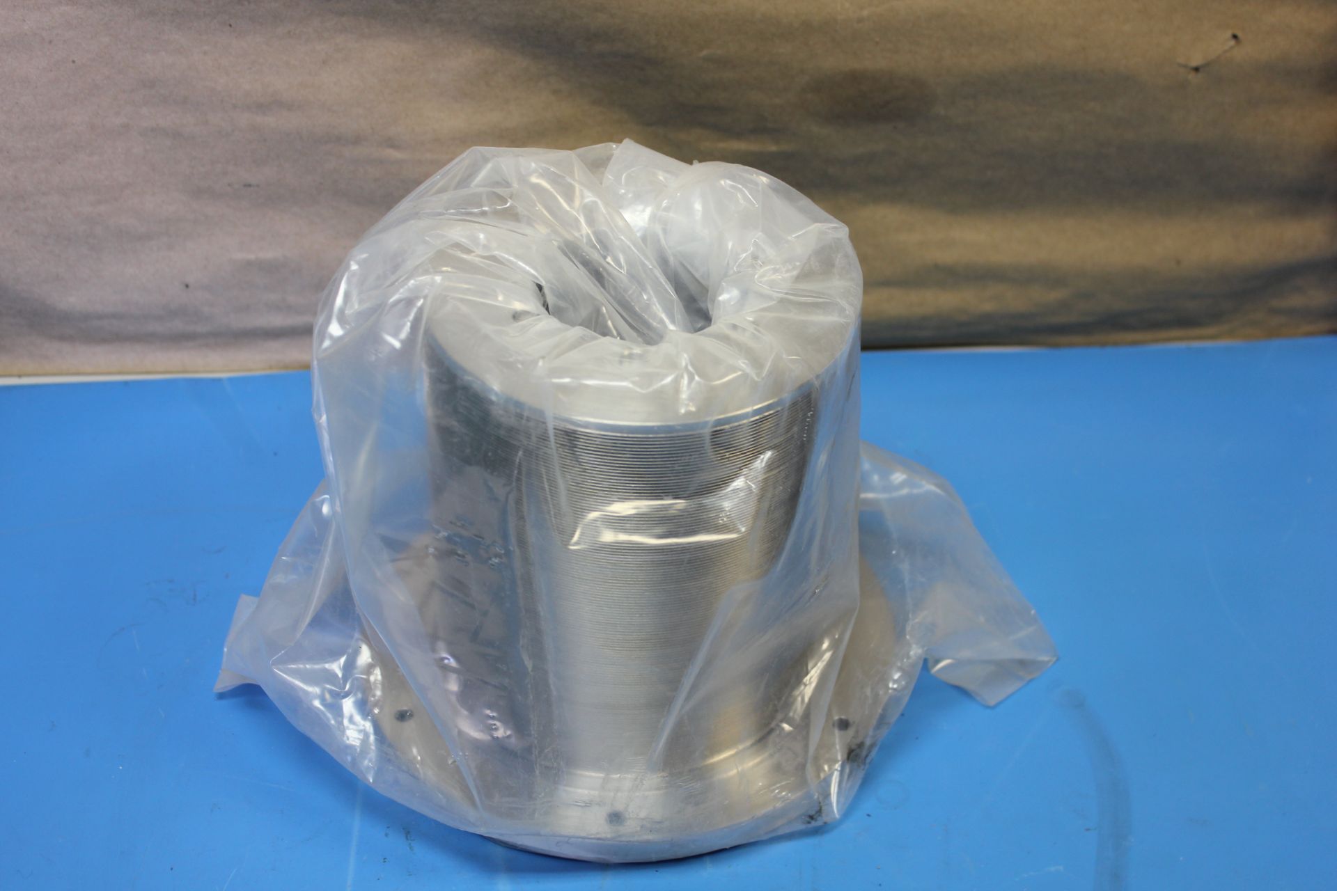 NEW , LARGE HIGH VACUUM BELLOWS FITTING