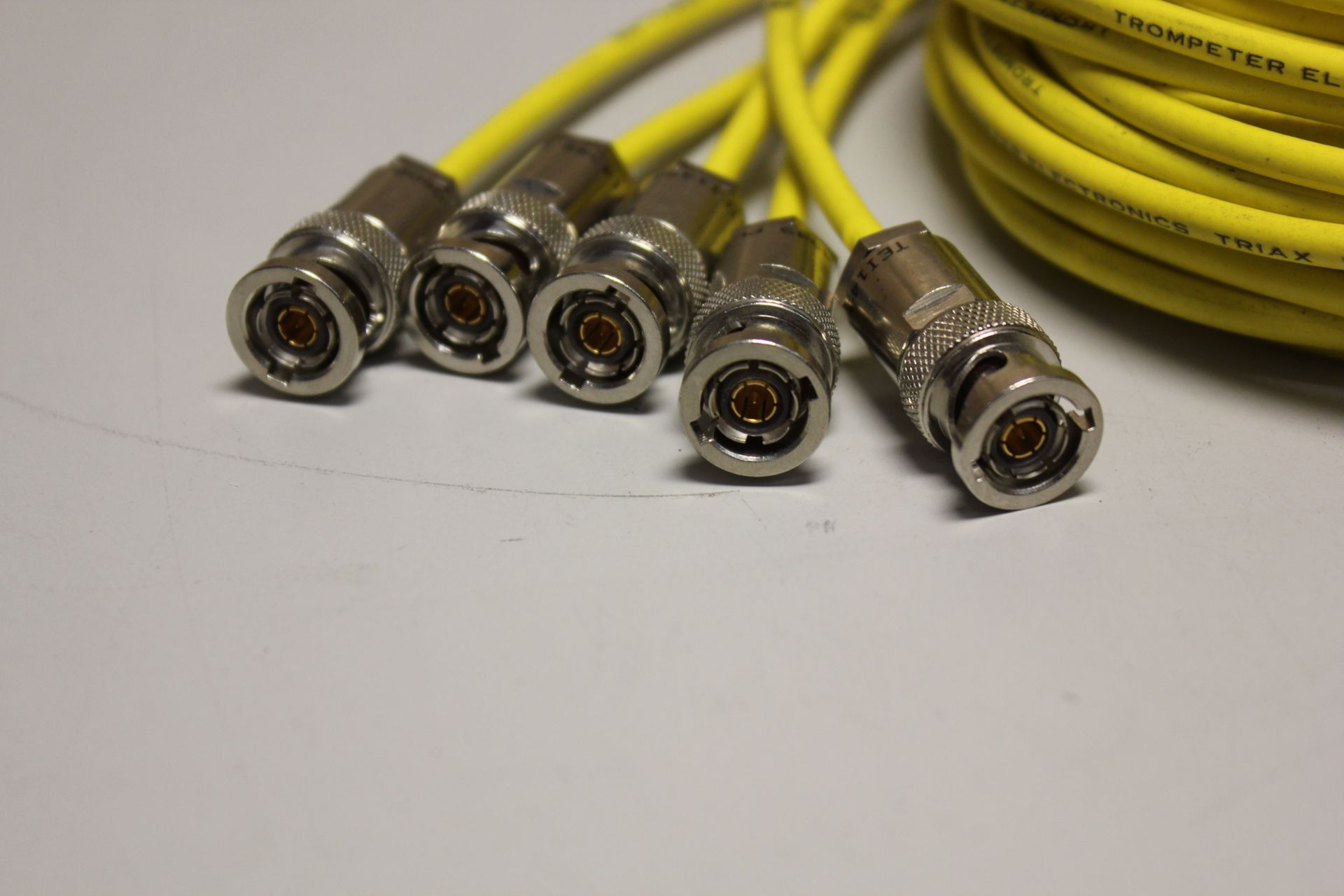 TROMPETER TRIAX CABLES - Image 2 of 7