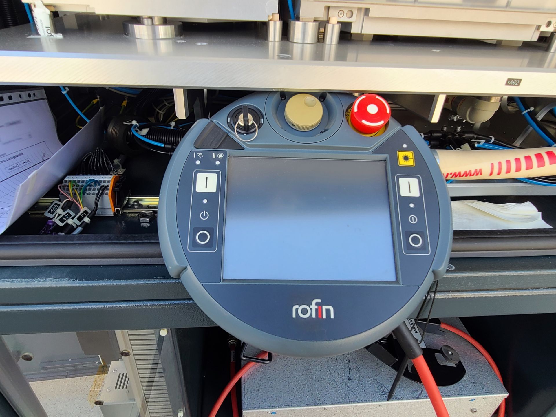 ROFIN SINAR DQ X80 DIODE PUMPED SOLID STATE LASER EDGE DELETION YAG SYSTEM - Image 13 of 84