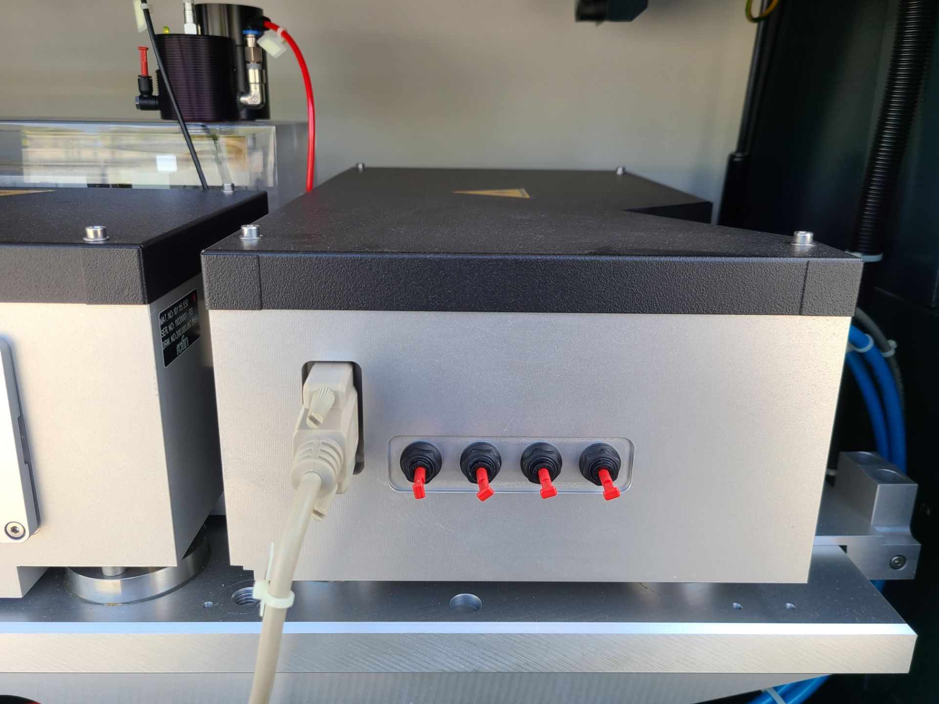 ROFIN SINAR DQ X80 DIODE PUMPED SOLID STATE LASER EDGE DELETION YAG SYSTEM - Image 44 of 84