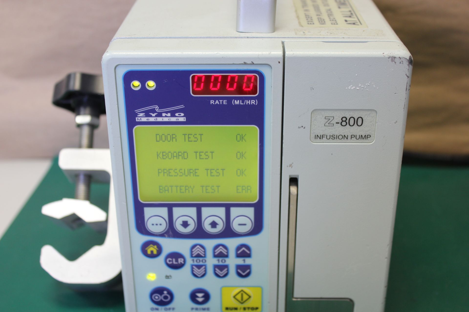 ZYNO MEDICAL Z-800 INFUSION PUMP - Image 5 of 5