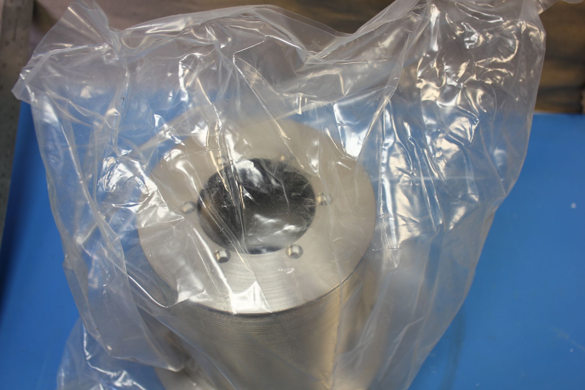 NEW , LARGE HIGH VACUUM BELLOWS FITTING - Image 6 of 6
