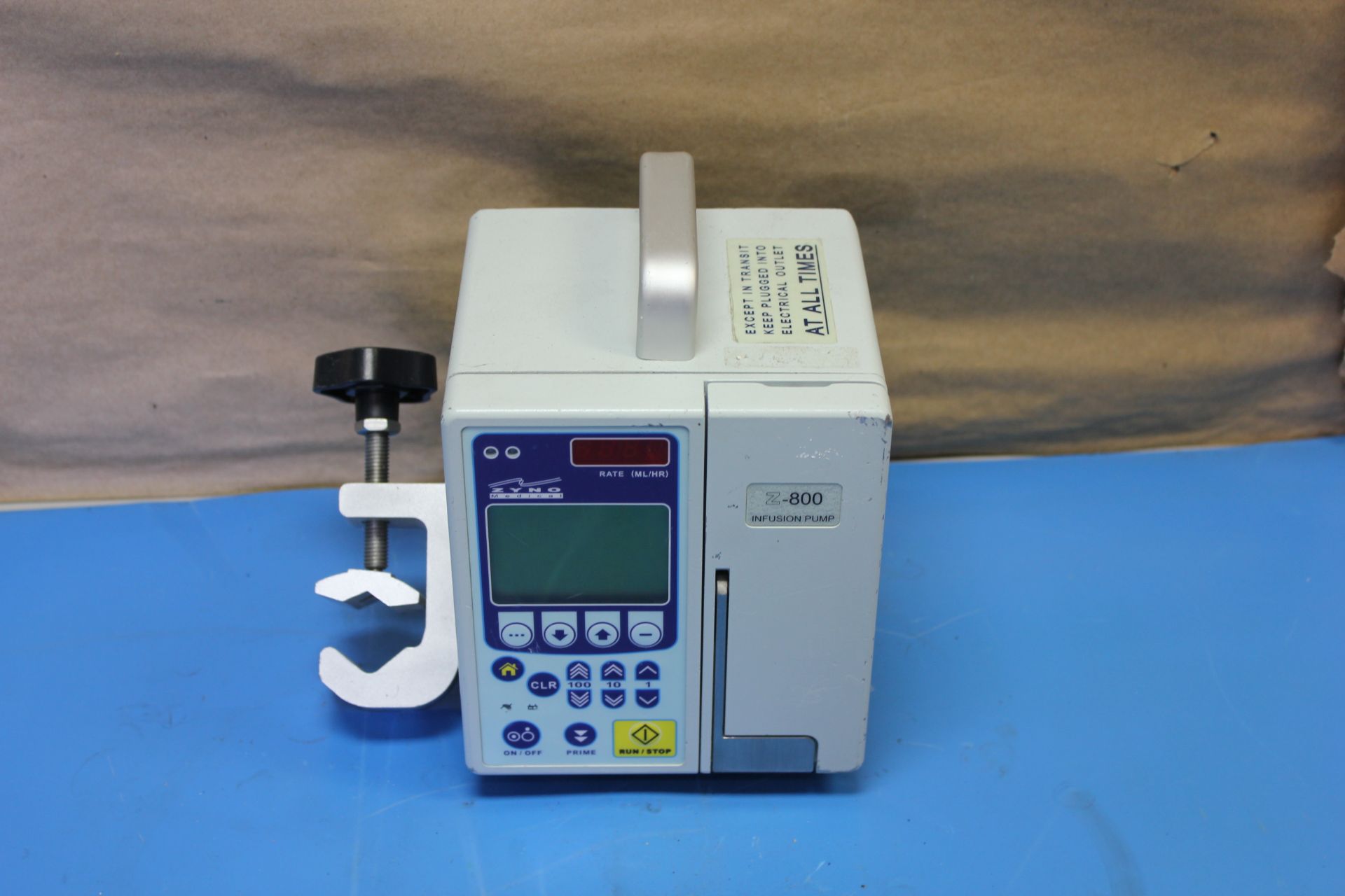 ZYNO MEDICAL Z-800 INFUSION PUMP