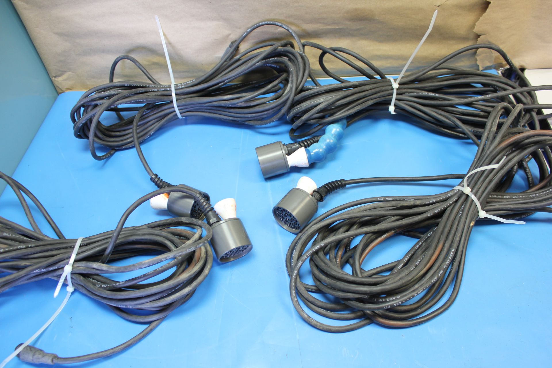 LOT OF FIELD CAMS,CORDS,VIDEO BOX FIELD OUTDOOR CAMERA SYSTEM MIDICAM - Image 4 of 6