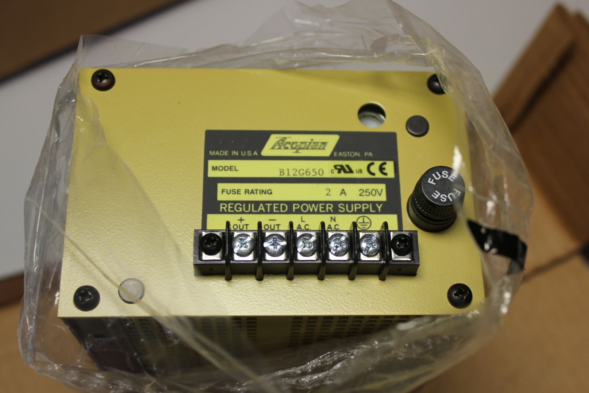 NEW ACOPIAN REGULATED POWER SUPPLY - Image 5 of 5