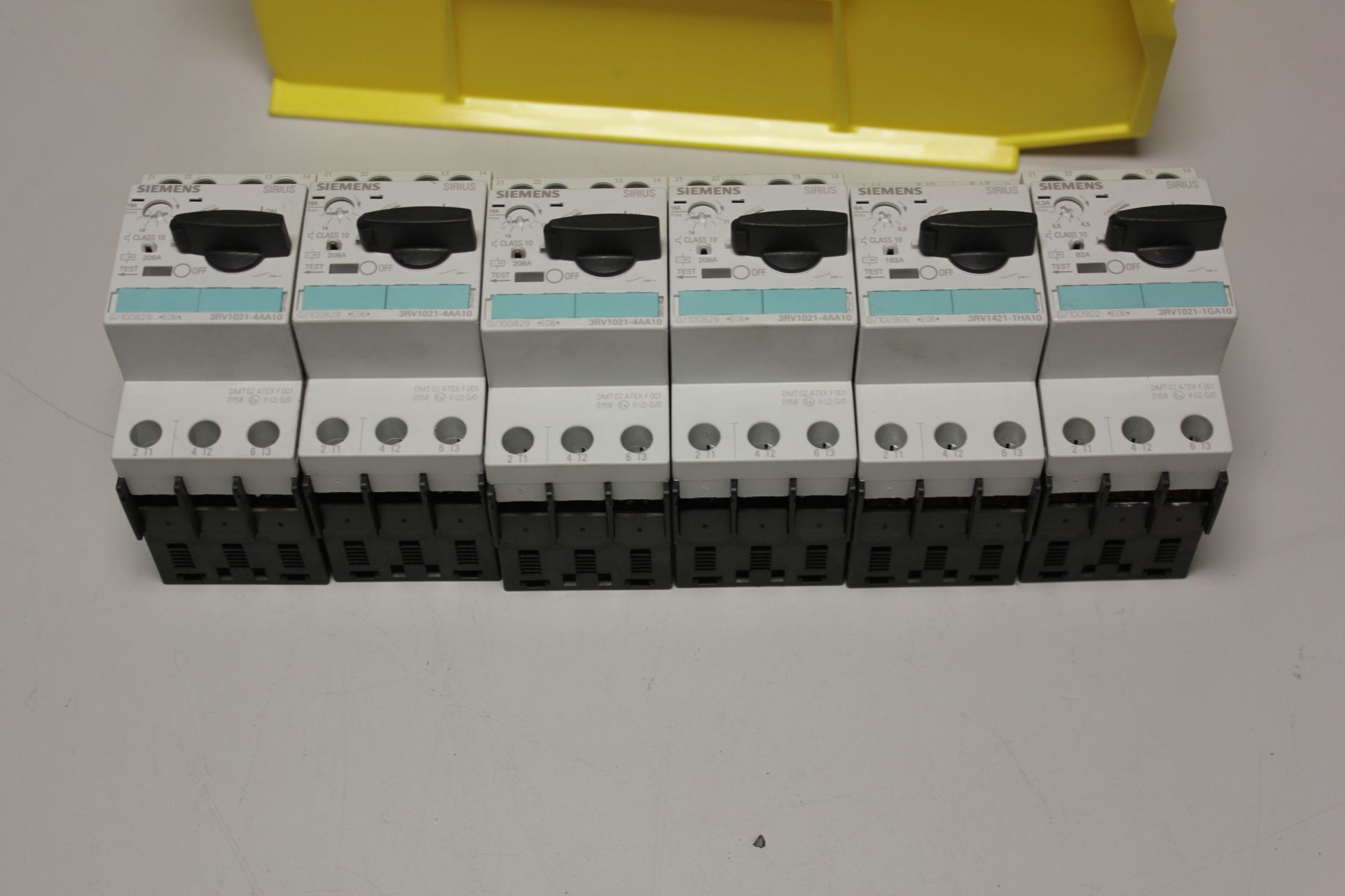 LOT OF SIEMENS MANUAL MOTOR STARTERS - Image 2 of 6