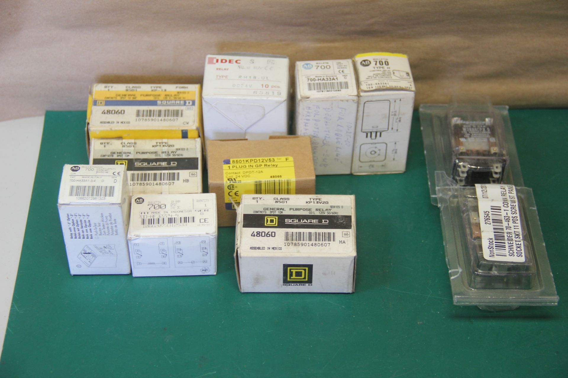 NEW LOT OF ALLEN BRADLEY, SQUARE D, IDEC, RELAYS - Image 2 of 7