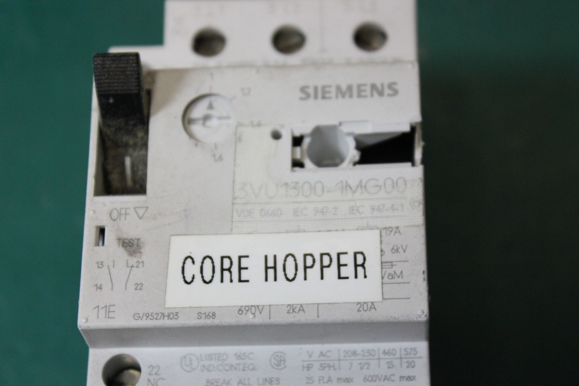 LOT OF SIEMENS AUXILIARY MOTOR STARTERS - Image 5 of 6