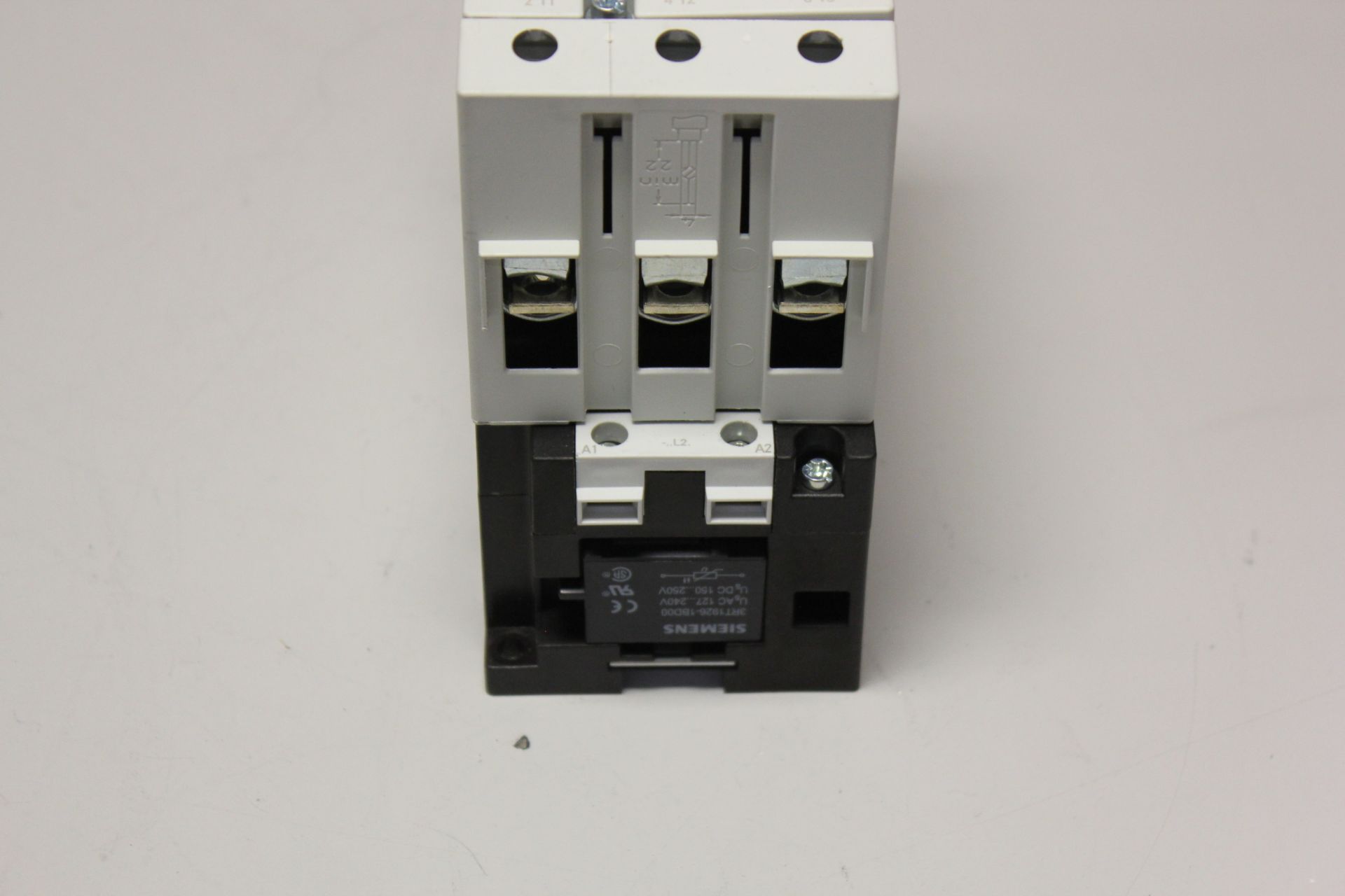 SIEMENS CONTACTOR WITH AUXILIARY CONTACT BLOCK - Image 3 of 7